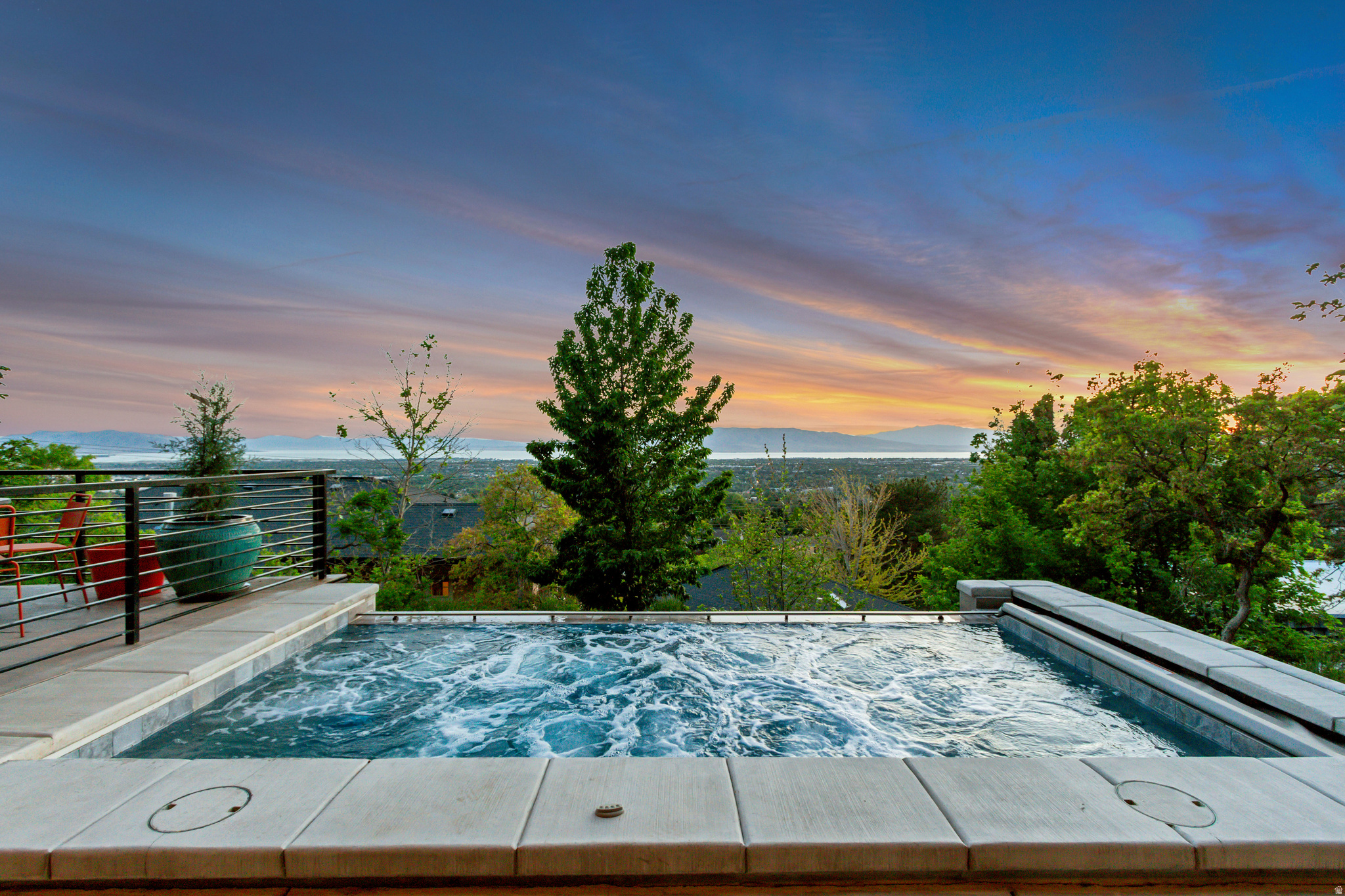 SHERWOOD HILLS - Residential