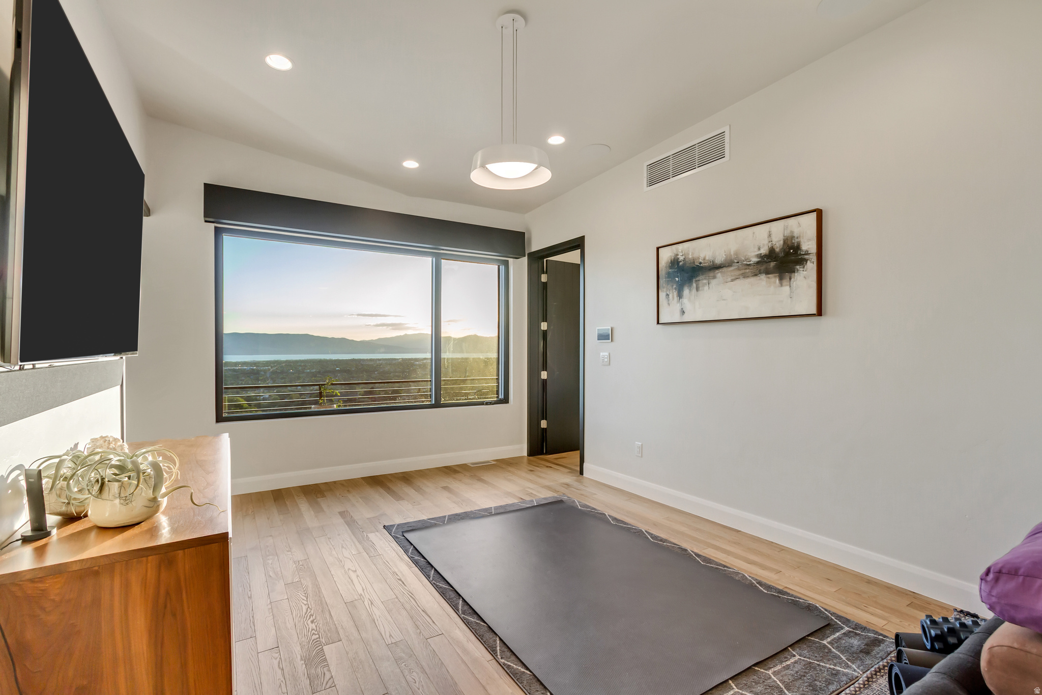 SHERWOOD HILLS - Residential