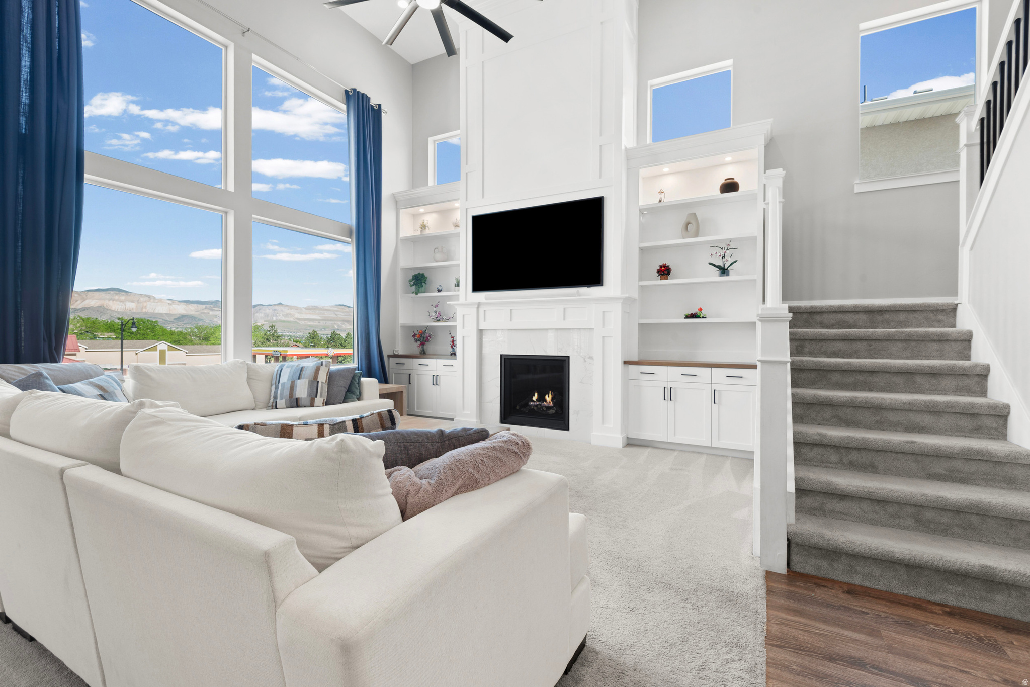 MOUNTAIN HEIGHTS AT ROSECREST - Residential