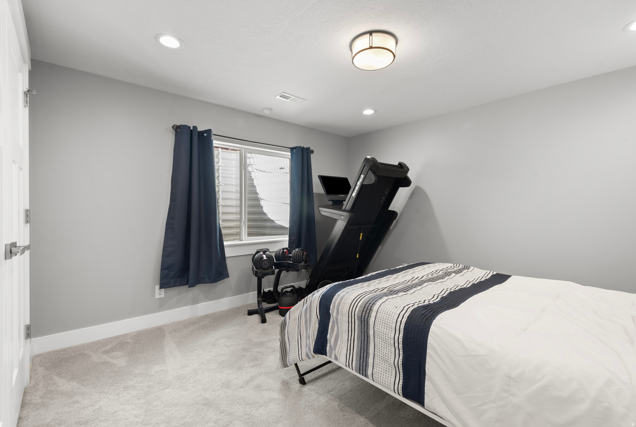 MOUNTAIN HEIGHTS AT ROSECREST - Residential