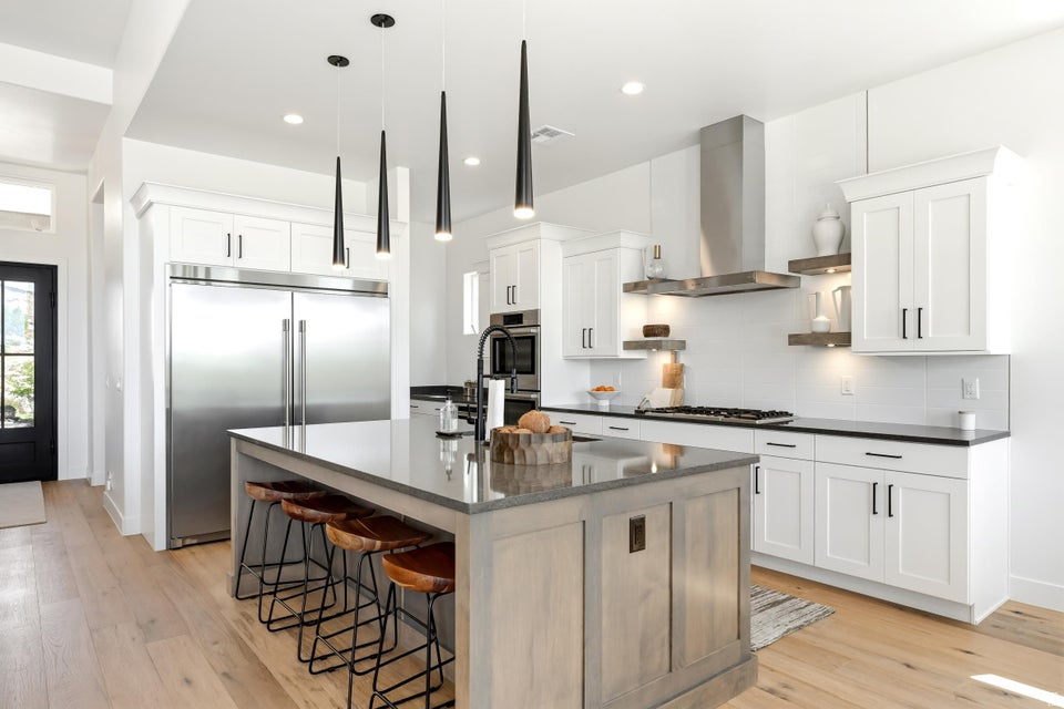 LEDGES OF ST GEORGE PH 1 AMD - Residential