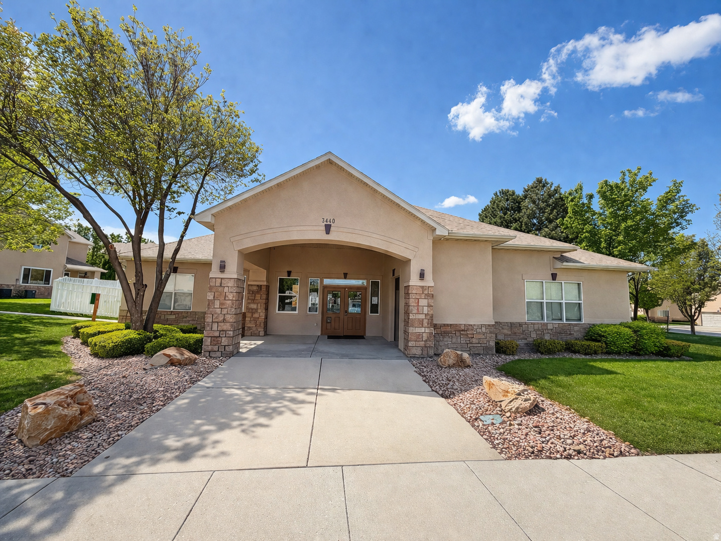 TOWNS AT HUNTER VILLAGE - Residential