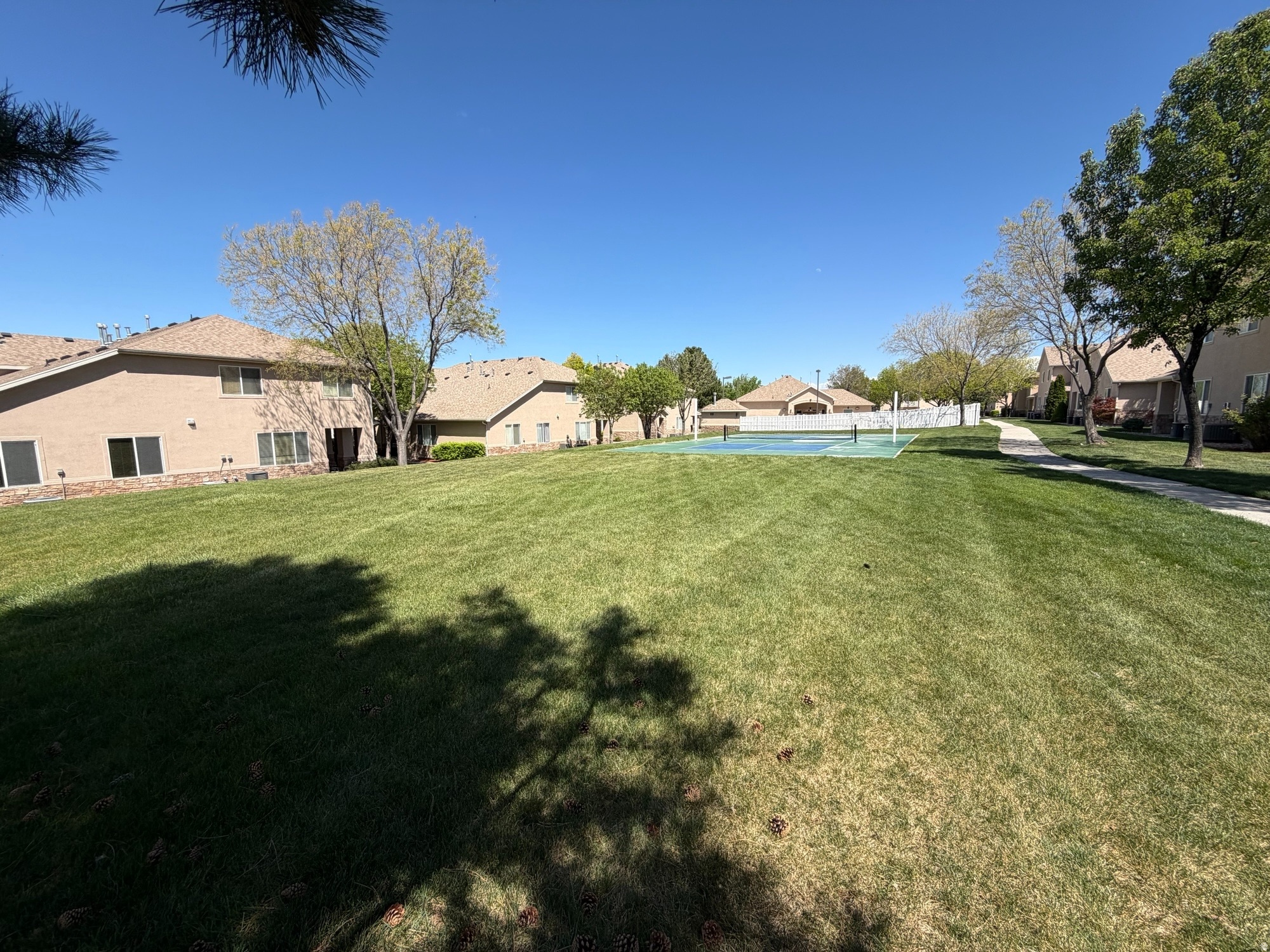 TOWNS AT HUNTER VILLAGE - Residential