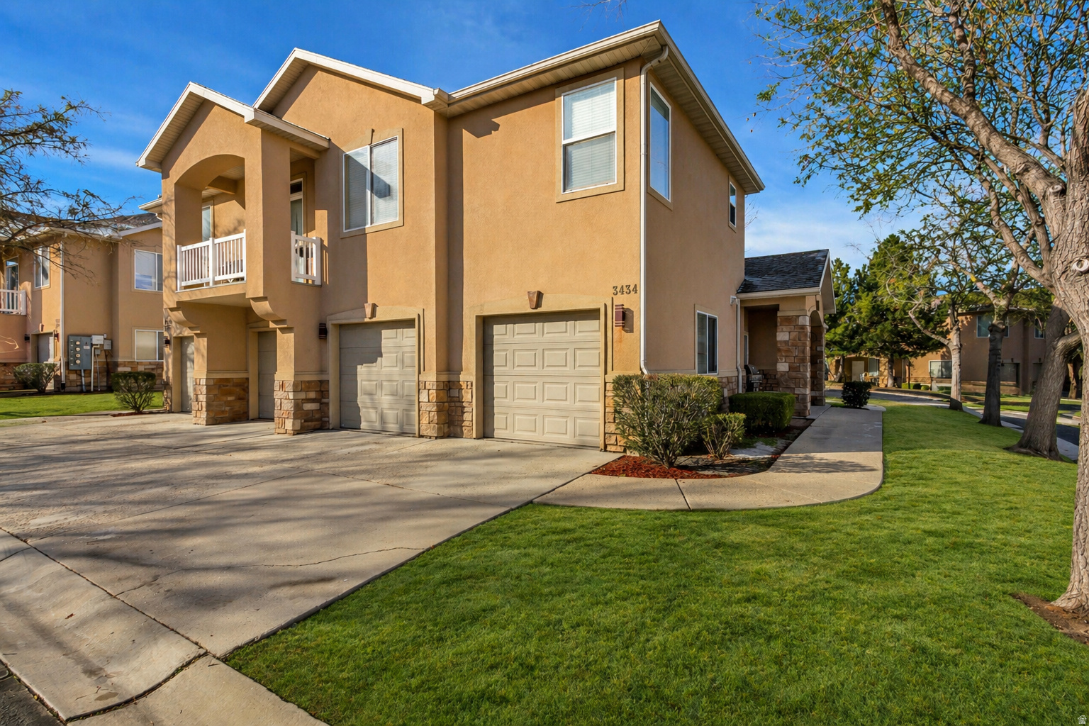 Welcome home to this cozy and inviting end-unit Magna Condo with vaulted ceilings that make the space feel bright and open. Enjoy easy single-level living with a functional layout that flows to your private patio. Thoughtful exterior features include guest parking just steps away, an extra side water spigot, and quick access to Bacchus Highway and Mountain View Corridor (about 5 minutes) with Bangerter Highway just 10 minutes away. Major updates include a new AC unit (Oct 2025), water softener (2023), and a brand new roof (2026). HOA covers water, sewer, and garbage and includes amenities like a pool, gym, pickleball court, theater room, and RV parking.
