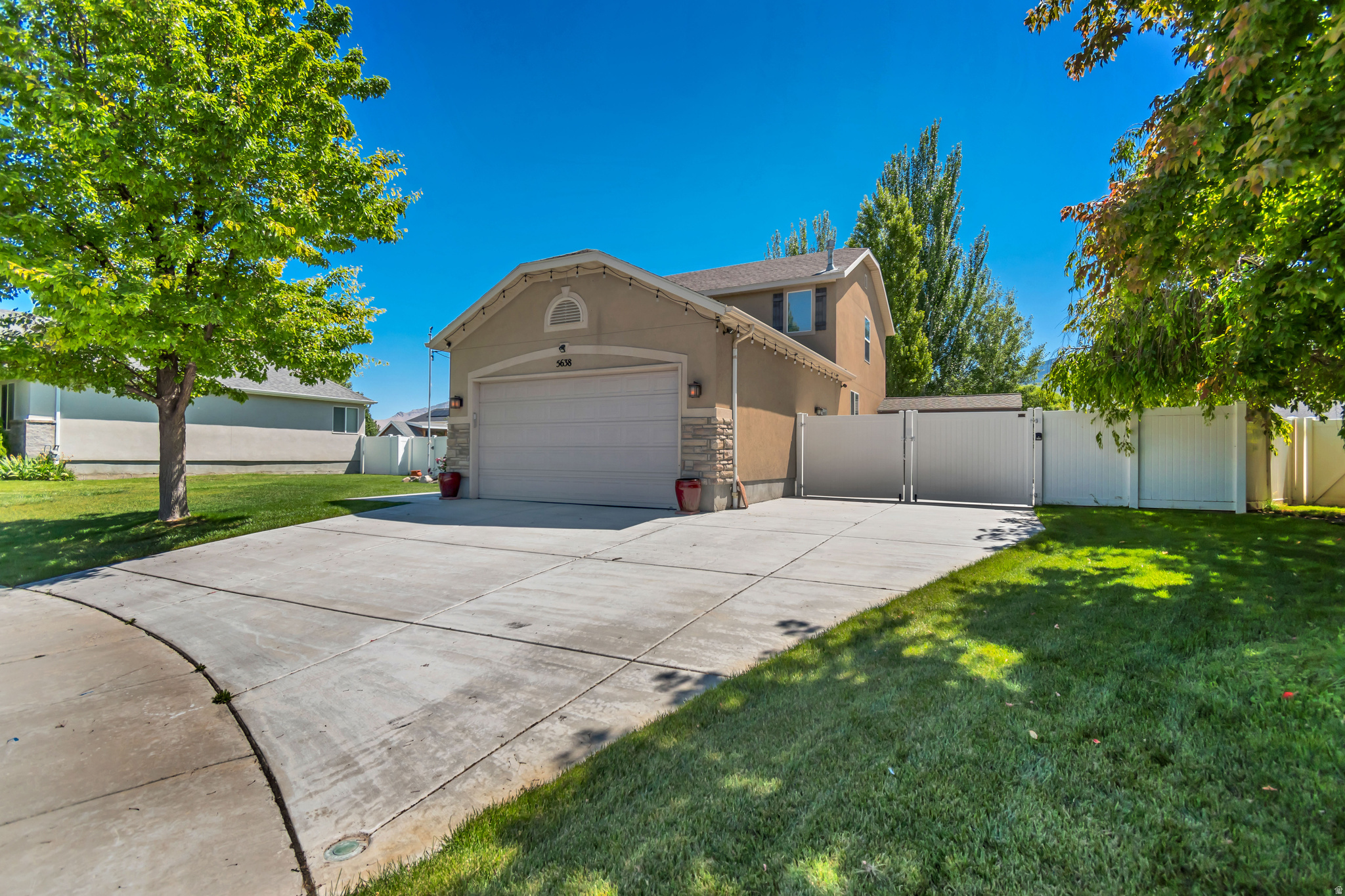 LAKESIDE SUBDIVISION - Residential