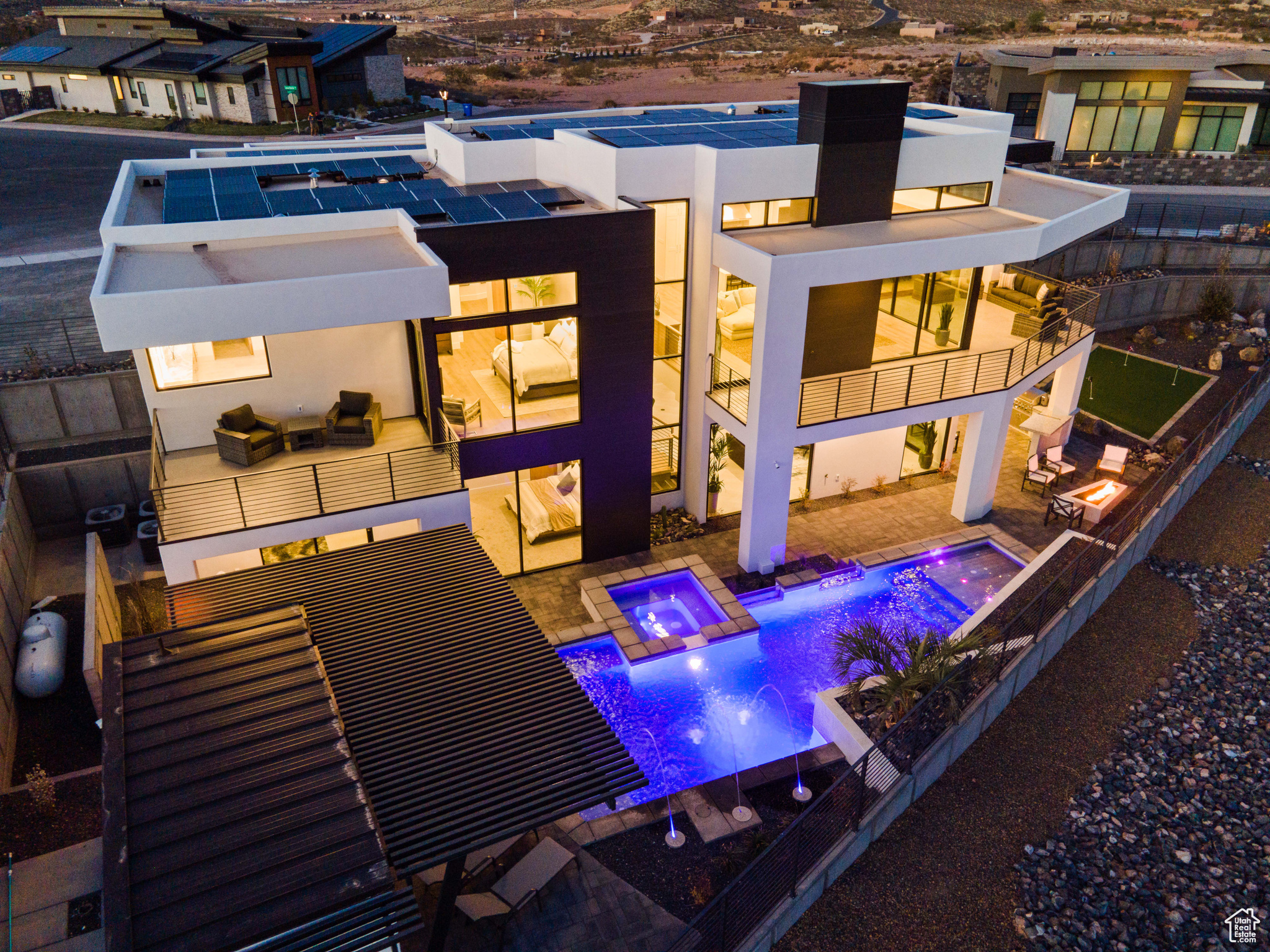 CLIFF VIEWS ESTATES - Residential