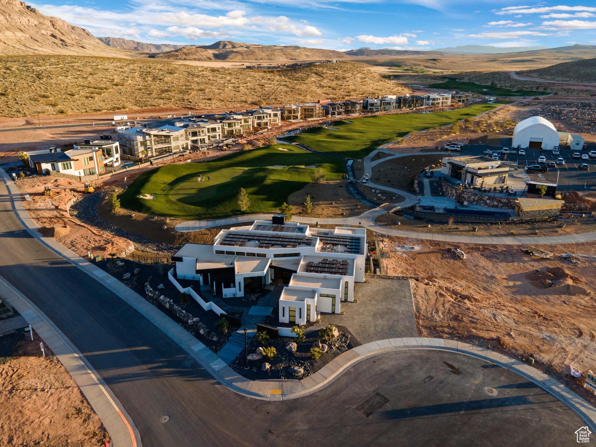 CLIFF VIEWS ESTATES - Residential