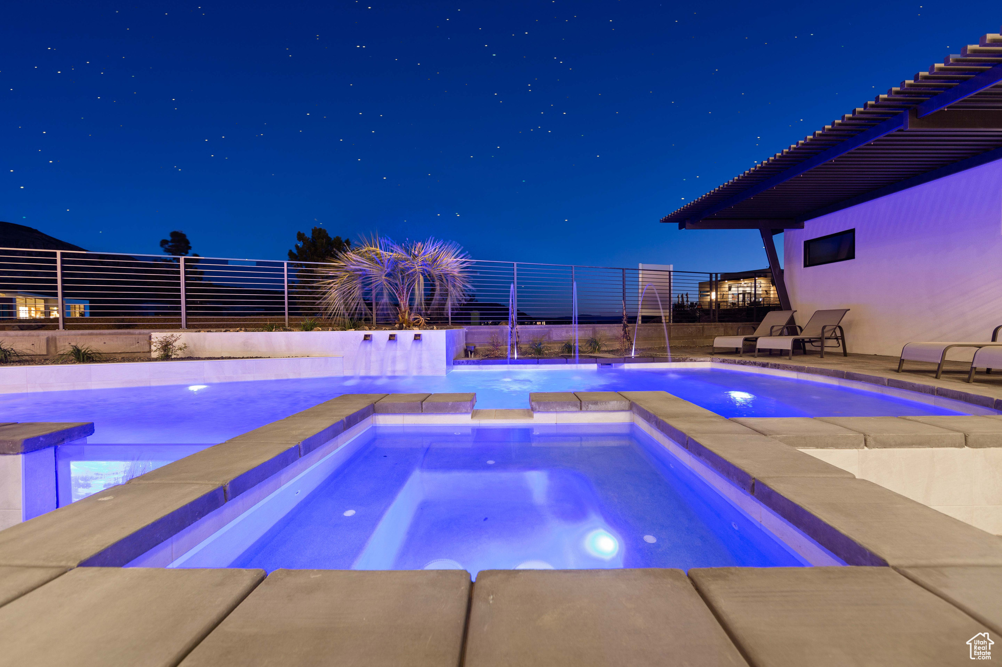 CLIFF VIEWS ESTATES - Residential