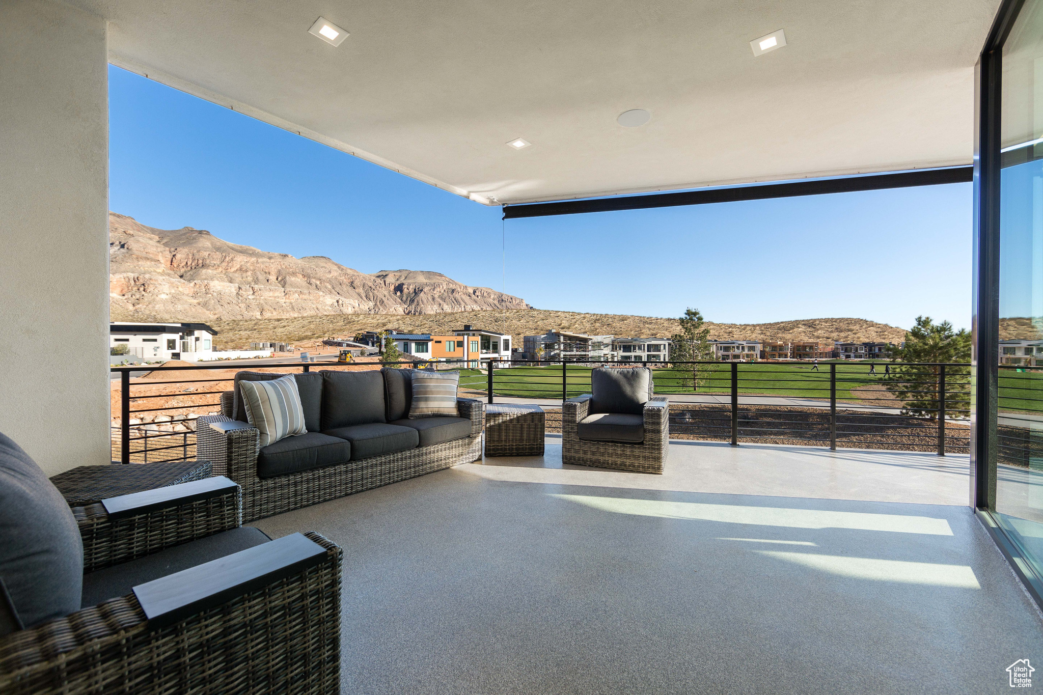CLIFF VIEWS ESTATES - Residential
