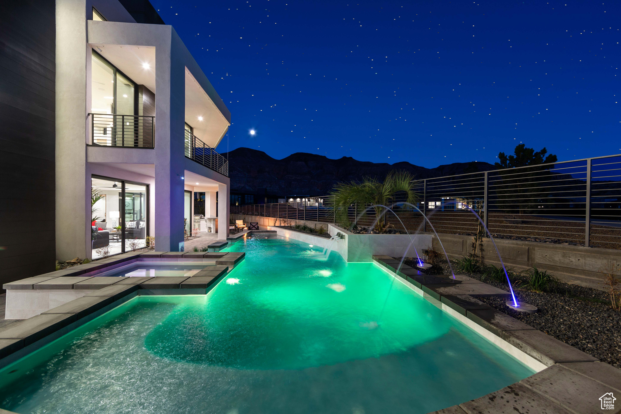 CLIFF VIEWS ESTATES - Residential