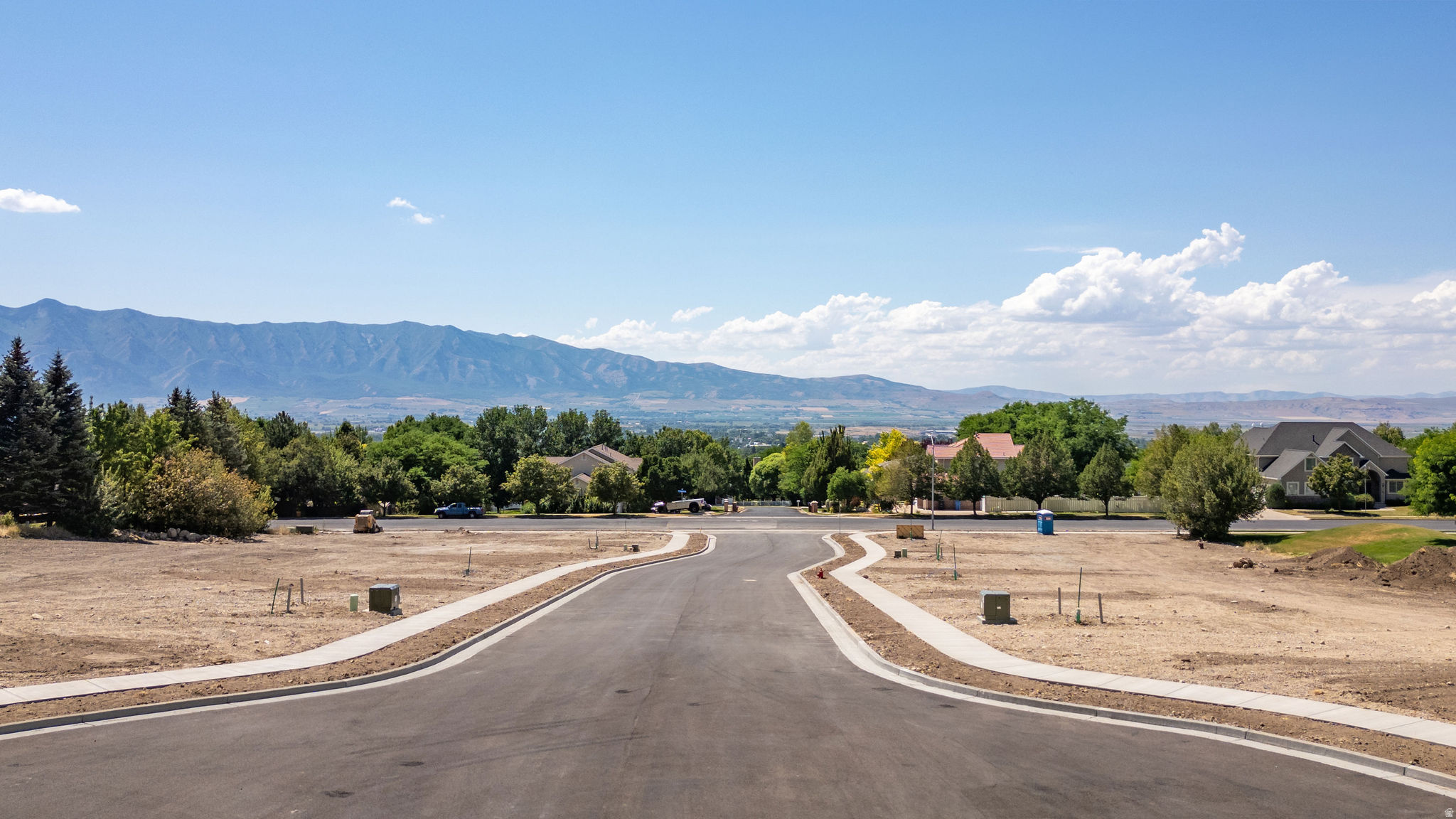 GIBBONS PARK ESTATES - Land
