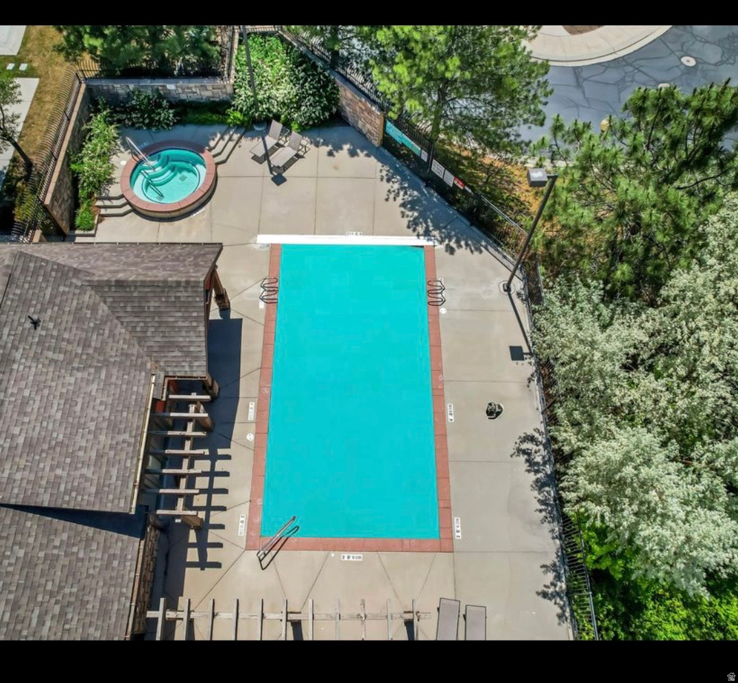 SOUTH MOUNTAIN - Residential
