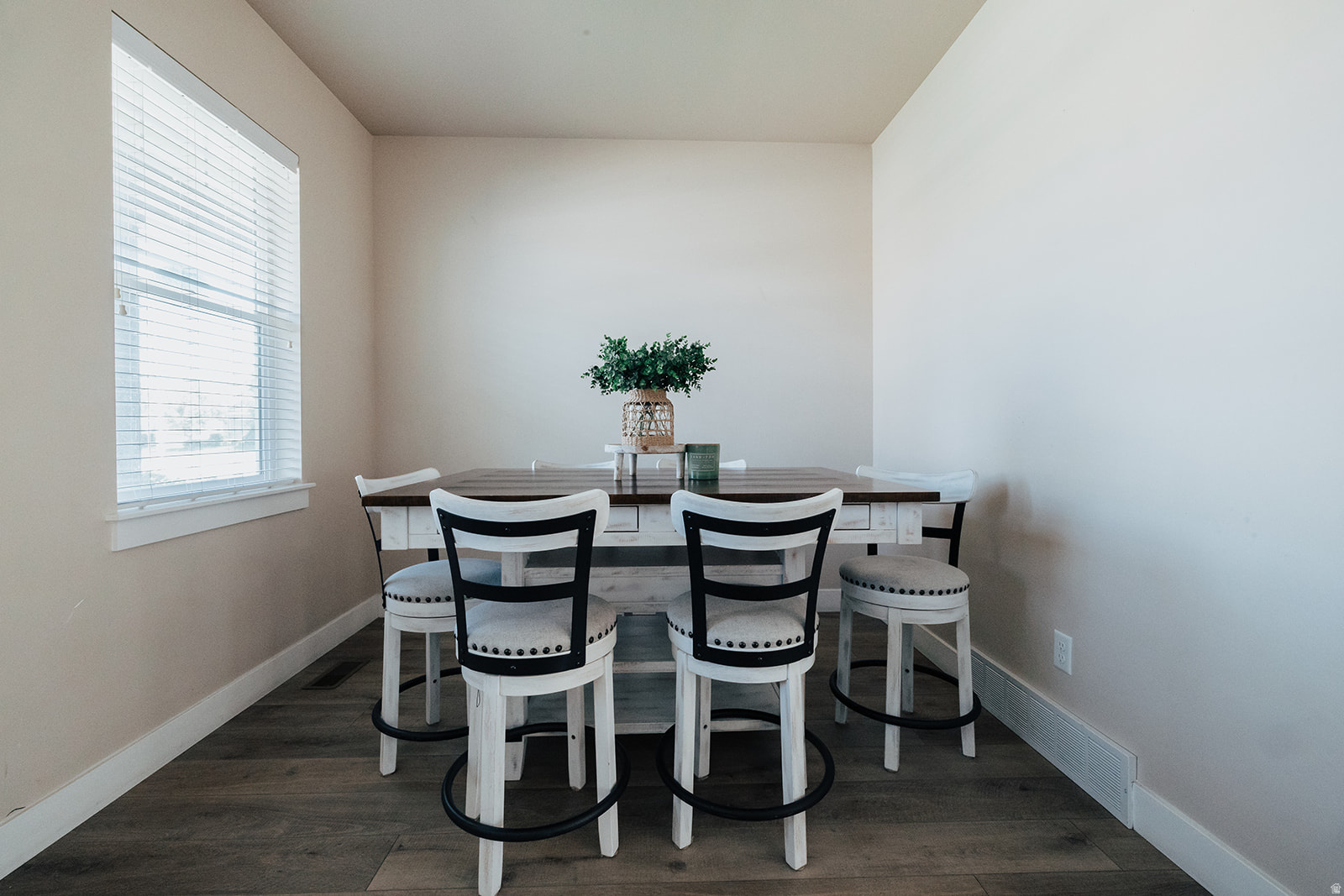 PINE MEADOWS - Residential