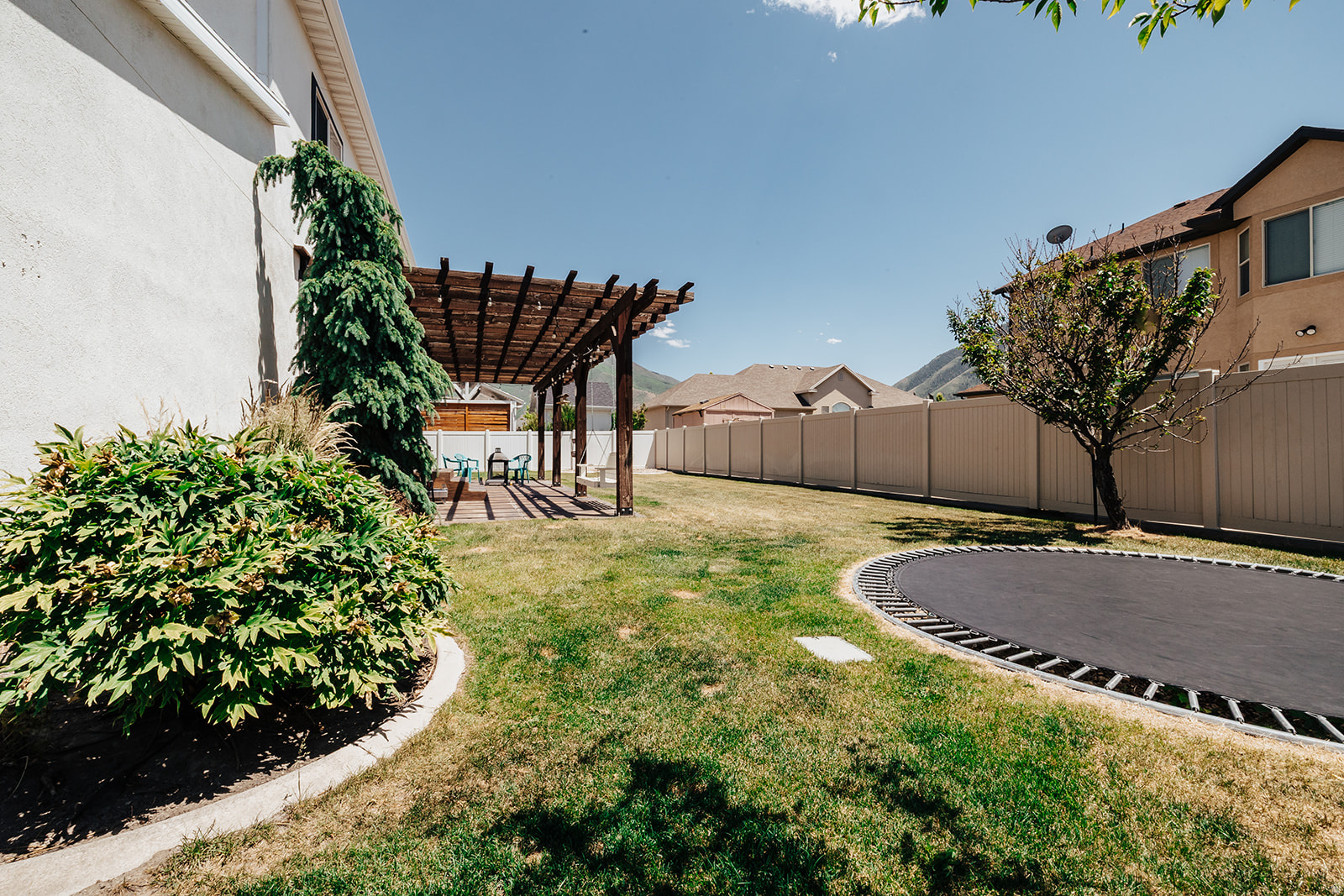PINE MEADOWS - Residential