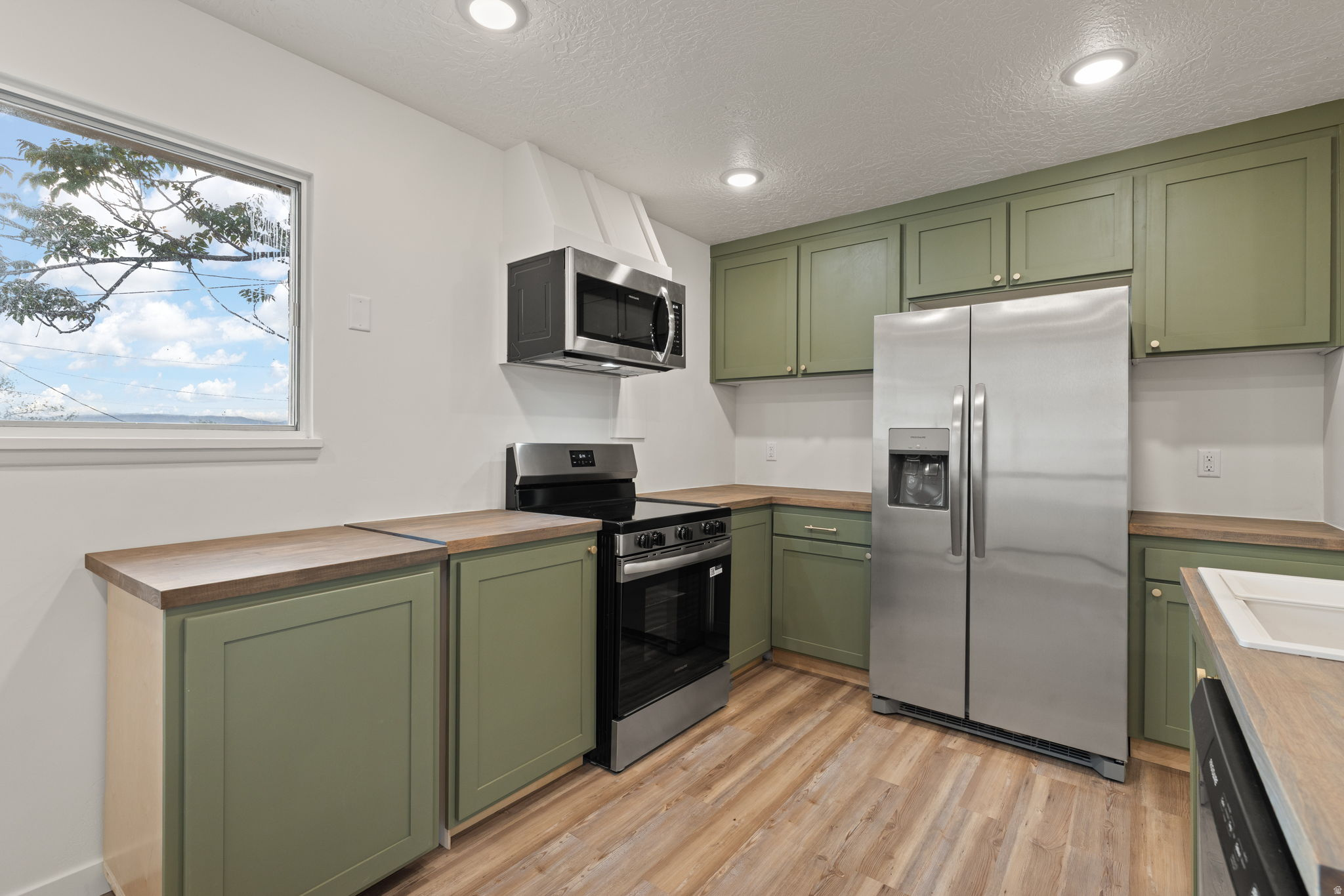 HIGHLAND TERRACE - Residential
