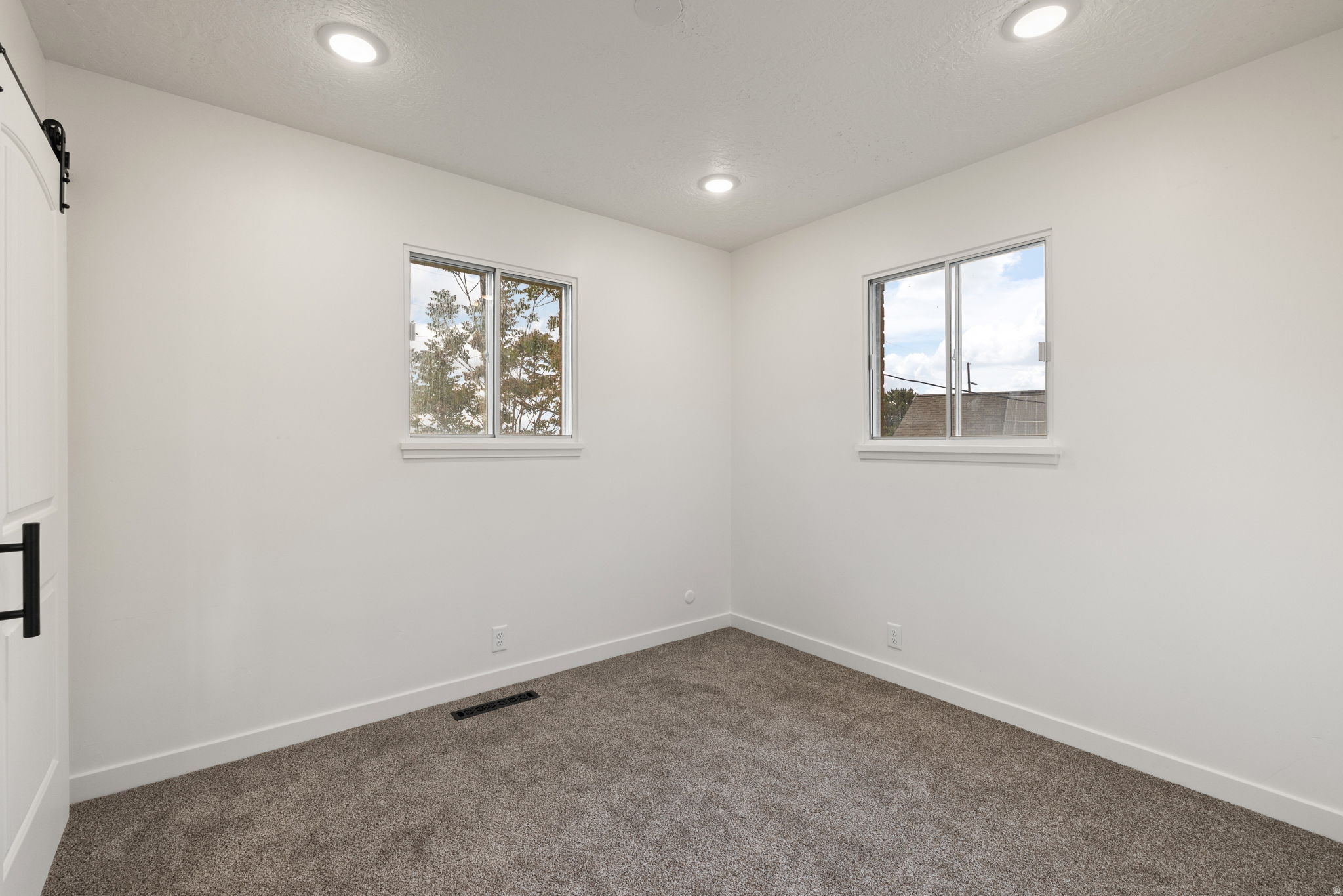 HIGHLAND TERRACE - Residential