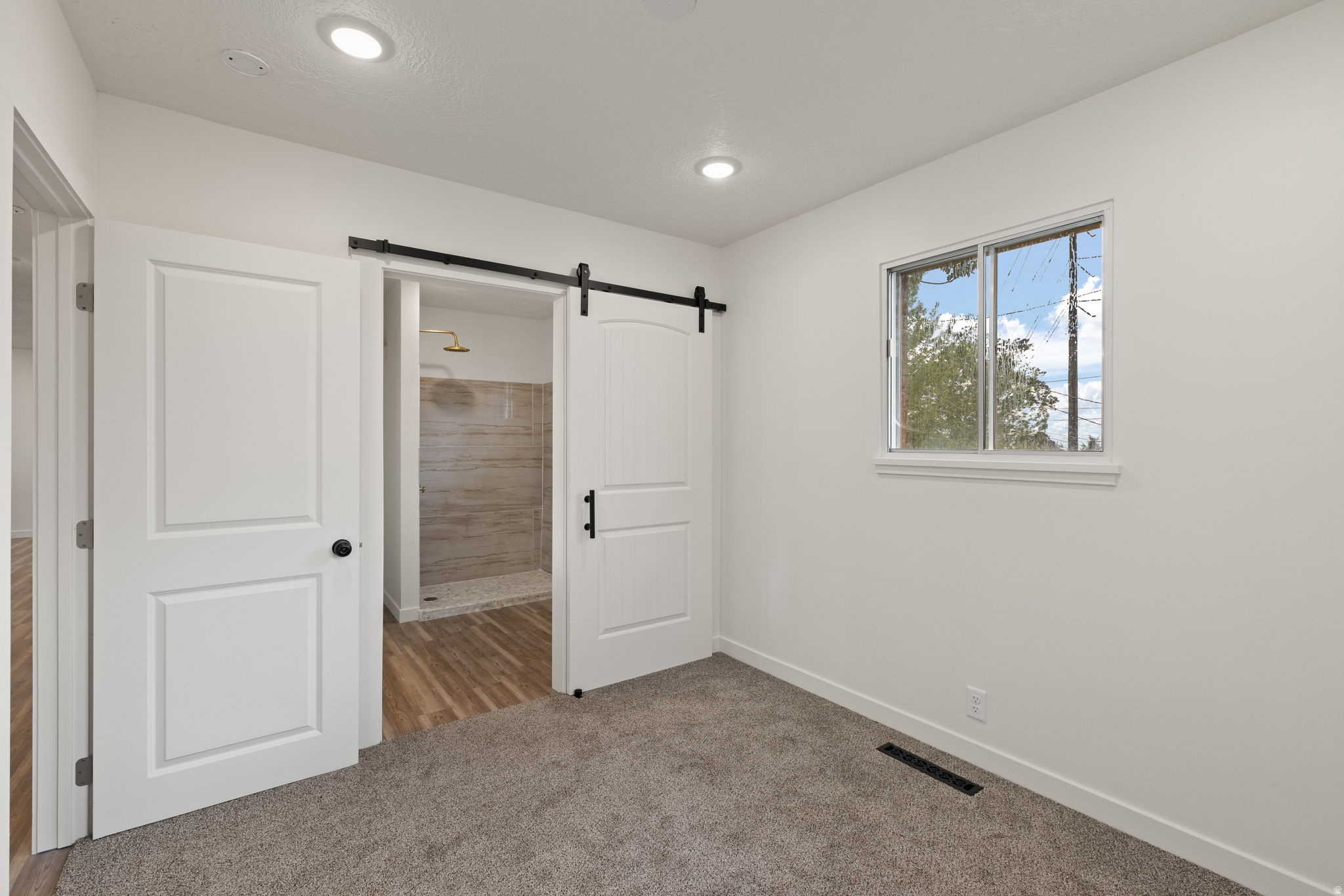 HIGHLAND TERRACE - Residential
