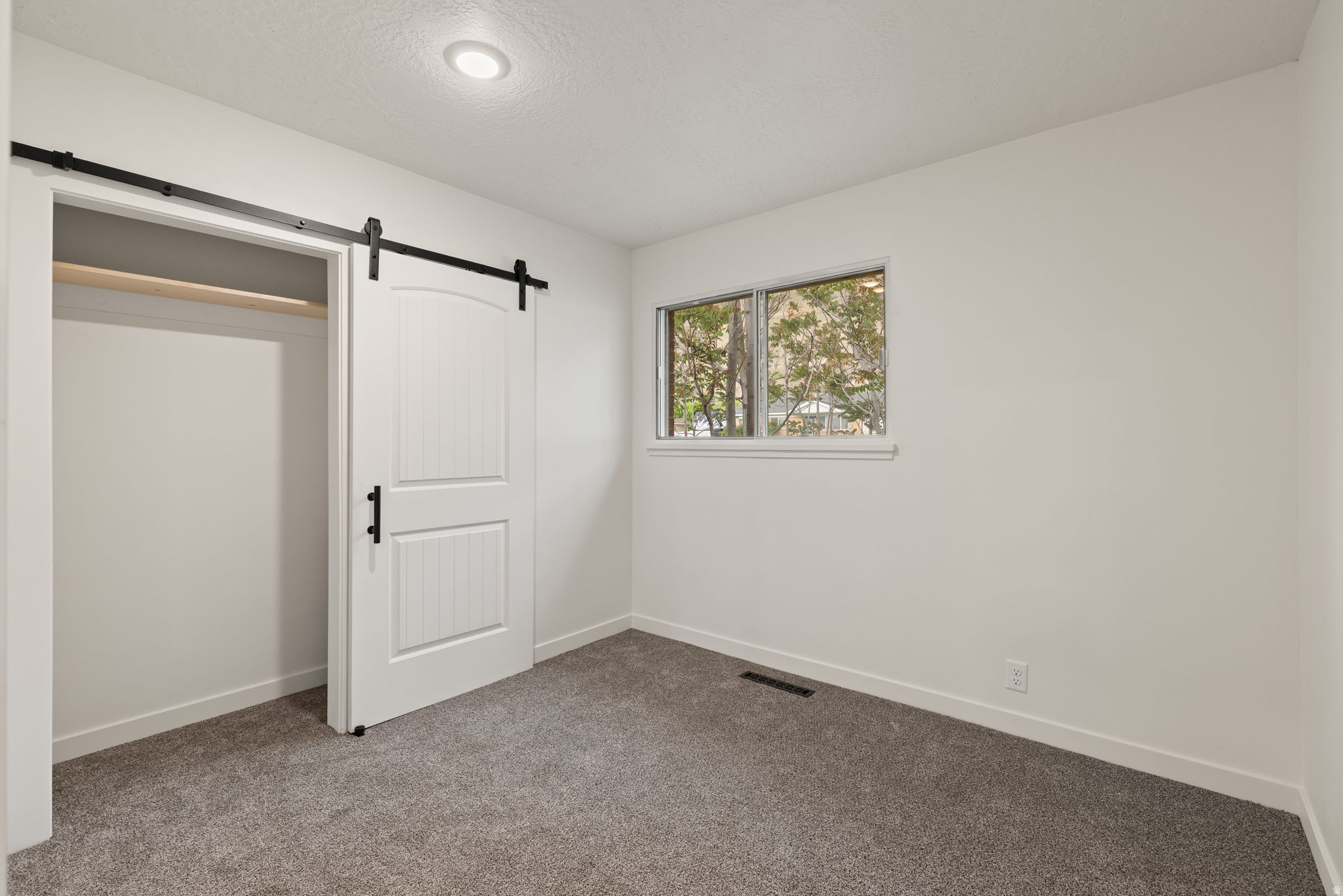 HIGHLAND TERRACE - Residential