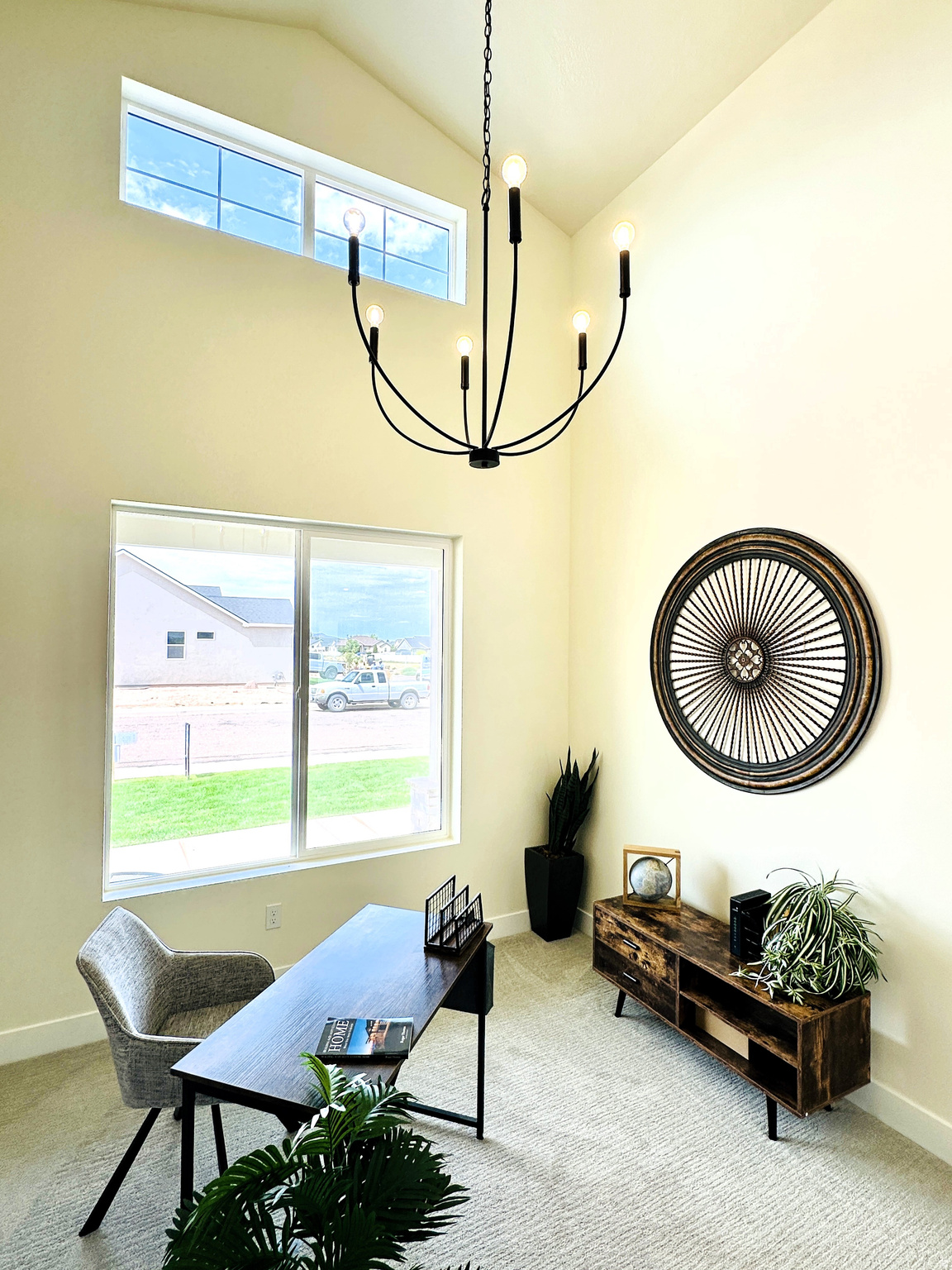 EQUESTRIAN POINTE - Residential