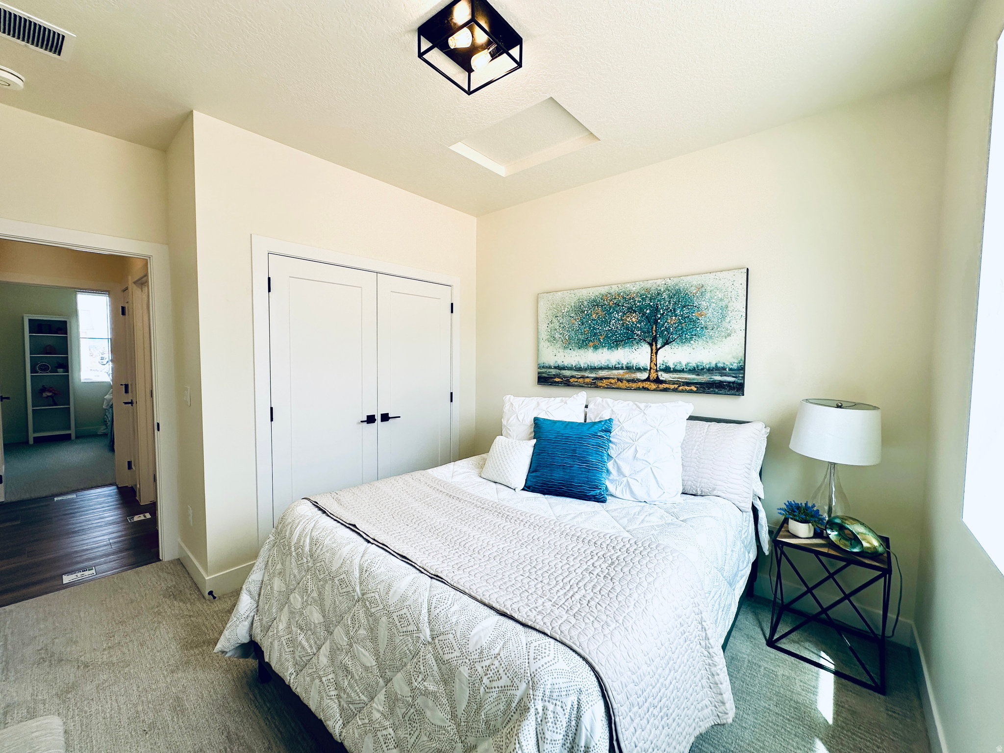 EQUESTRIAN POINTE - Residential
