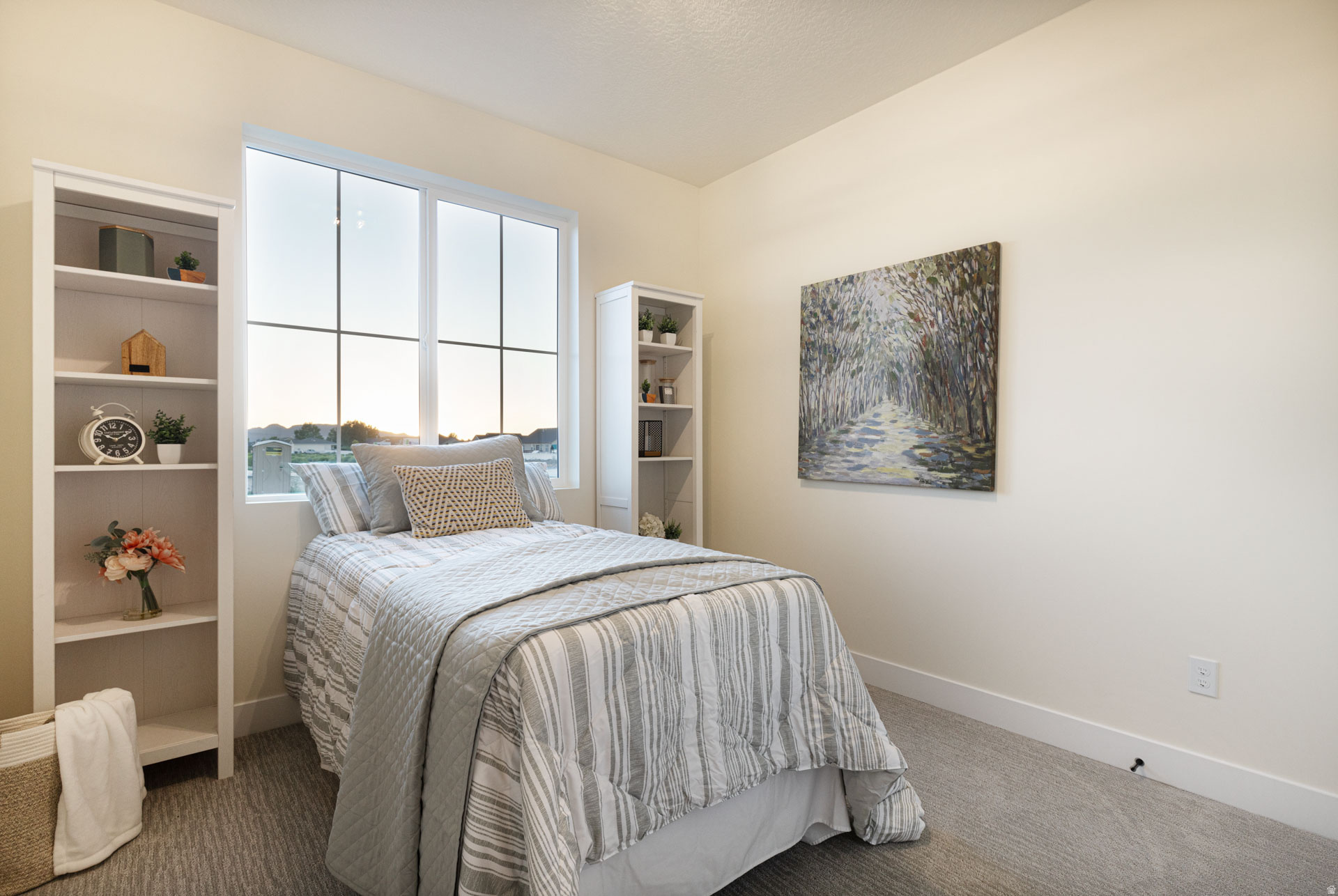 EQUESTRIAN POINTE - Residential