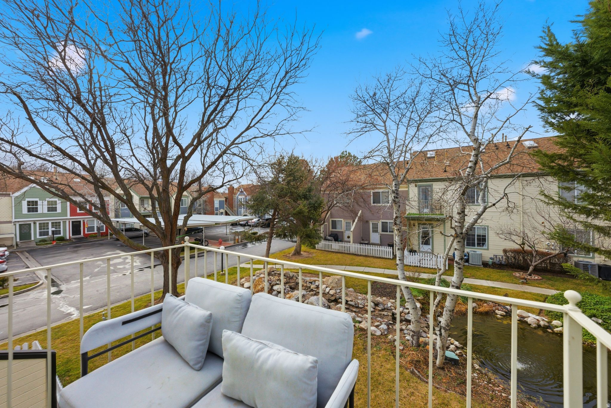 FRANCIS - Residential