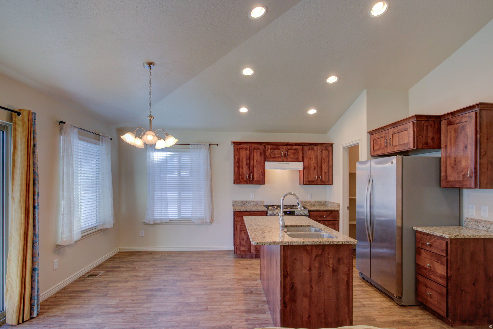 RIDGE - Residential