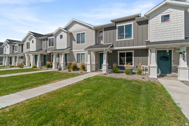 LITTLE VALLEY GATEWA - Residential