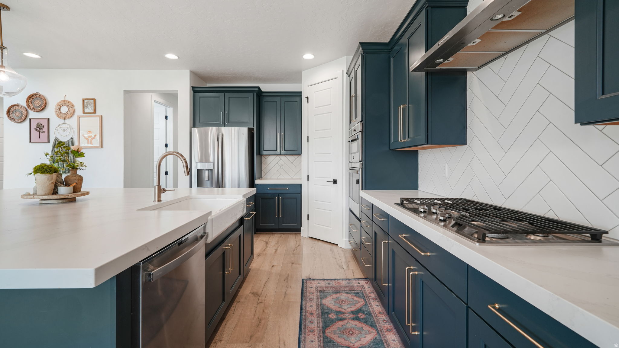 RIDGE - Residential