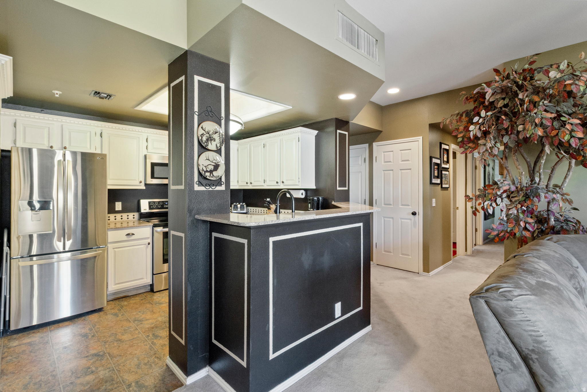 CANYON CREEK - Residential