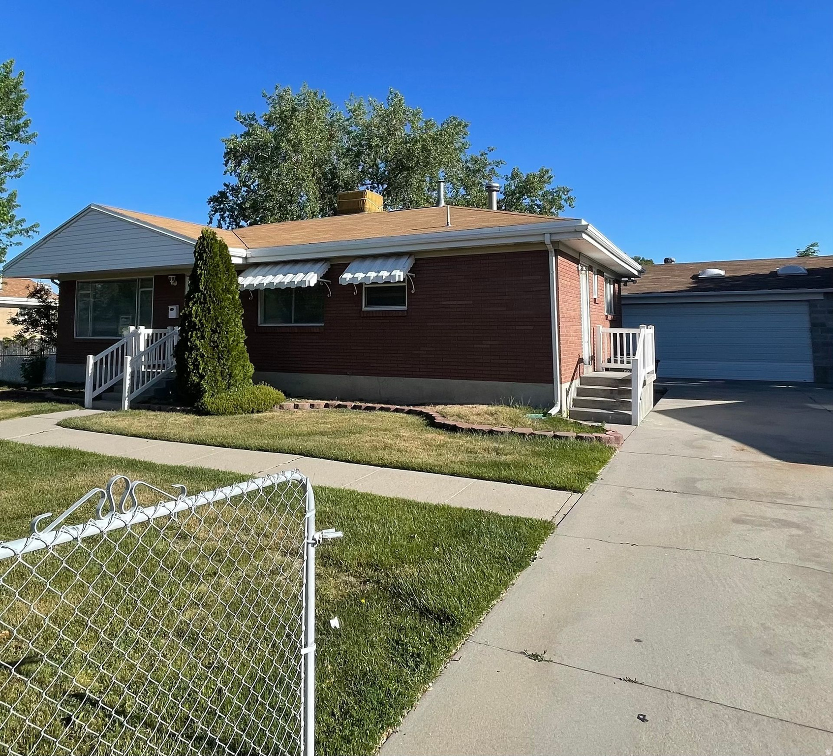 MURRAY GALE - Residential Lease