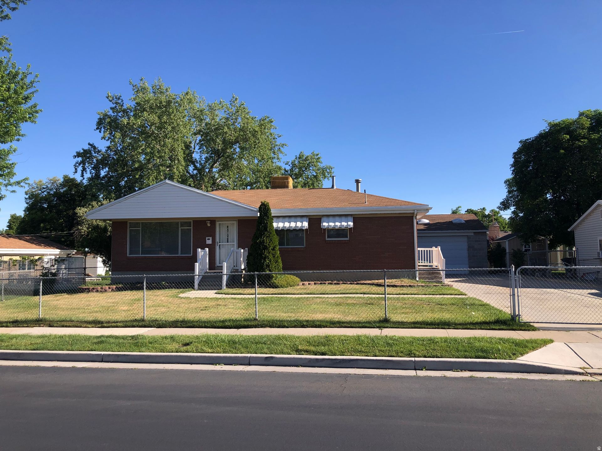 MURRAY GALE - Residential Lease