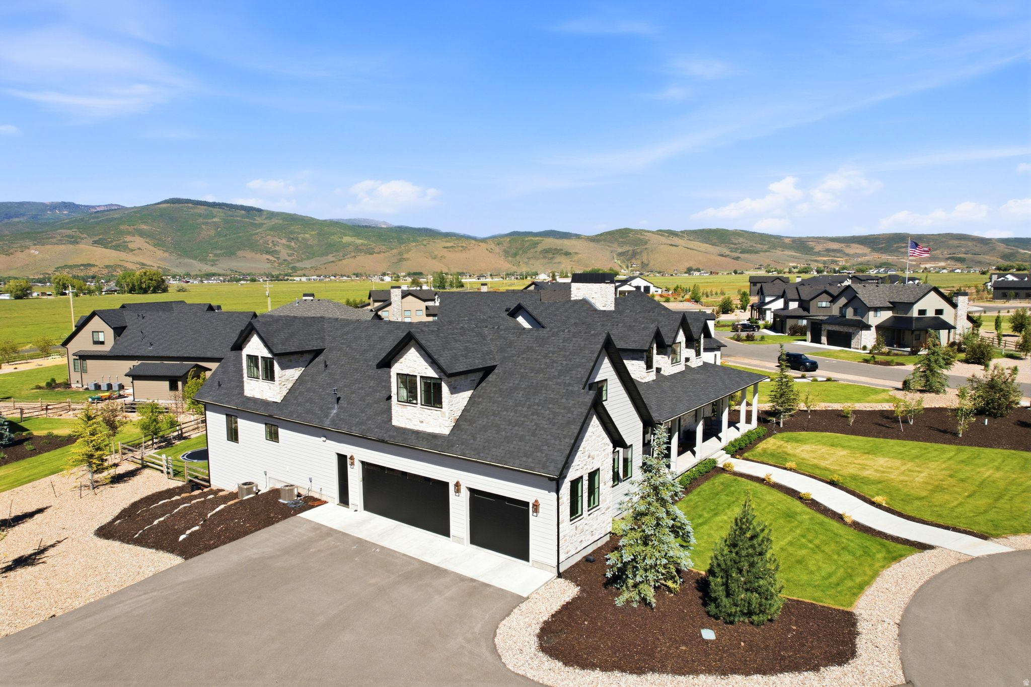 HART CROSSING - Residential