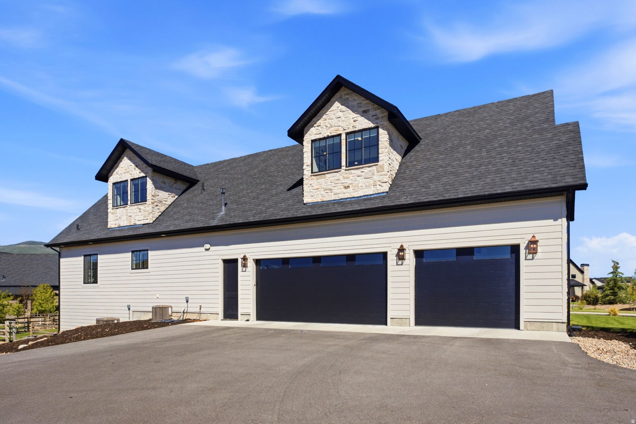 HART CROSSING - Residential