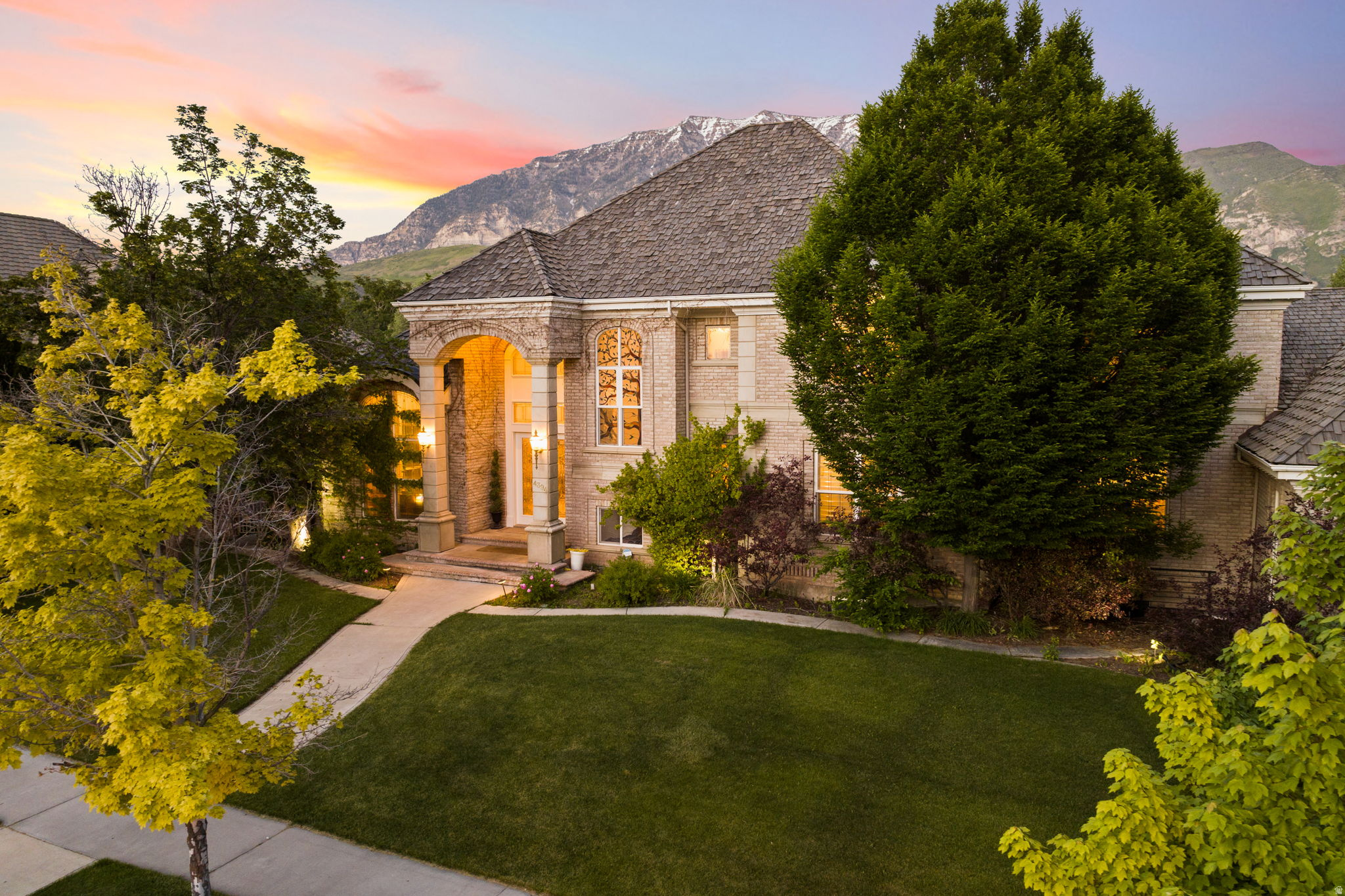 VINTAGE - Residential