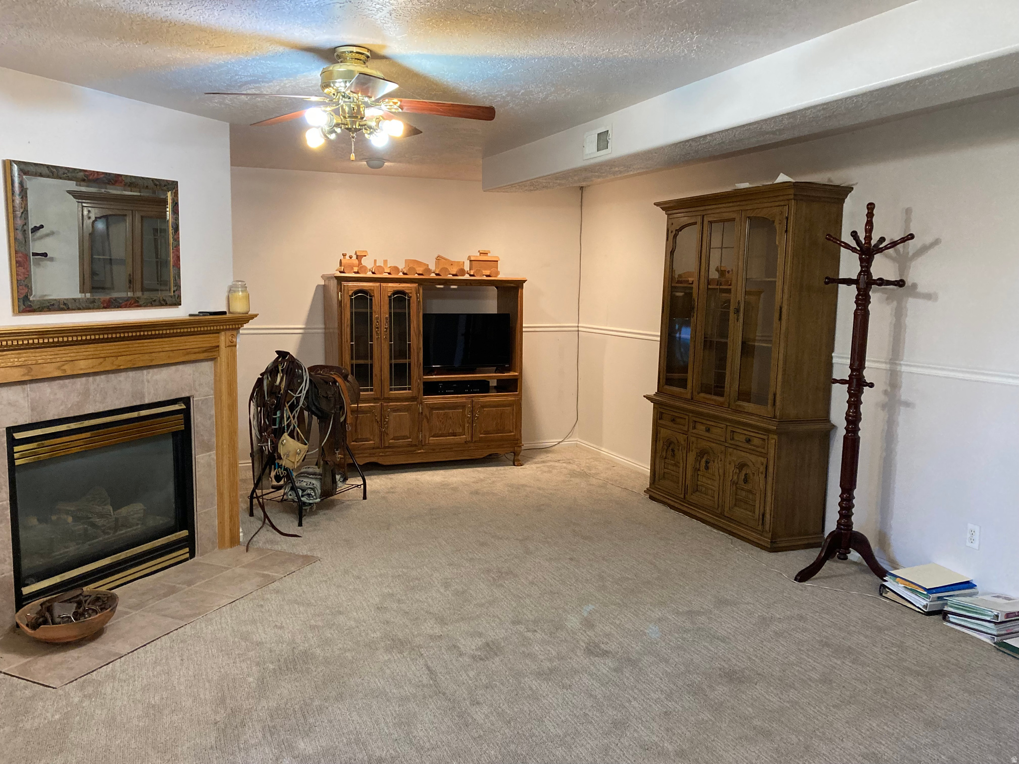 WILLOW TREE PARK SUBD - Residential