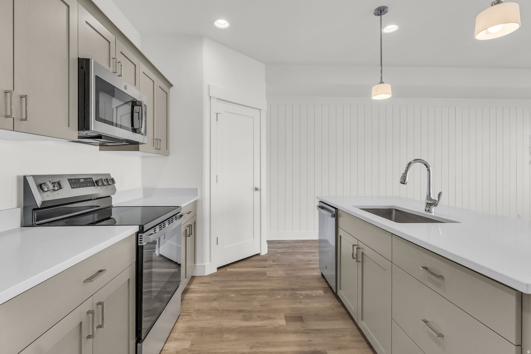 RC'S PARKWEST - Residential