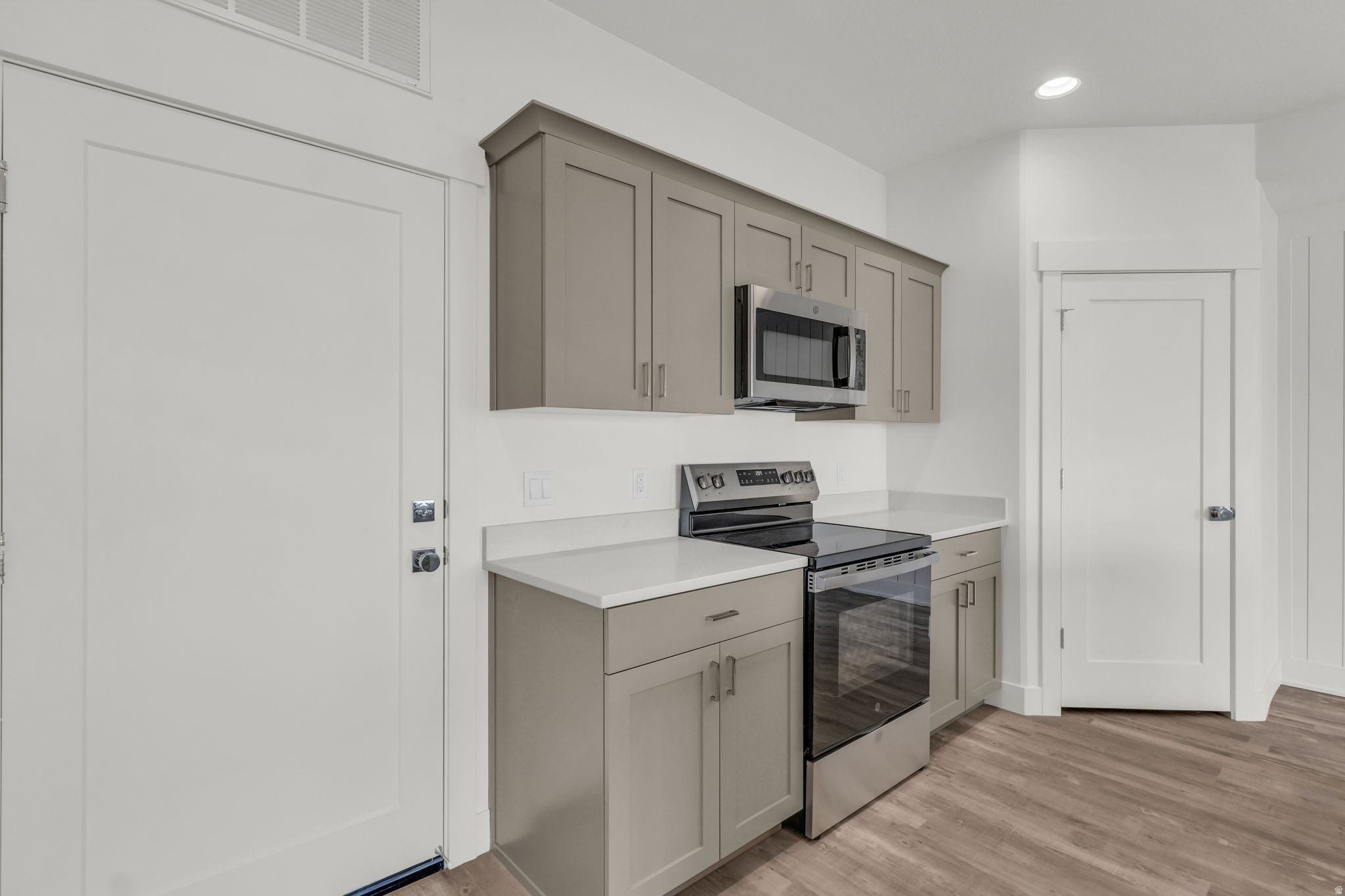 RC'S PARKWEST - Residential