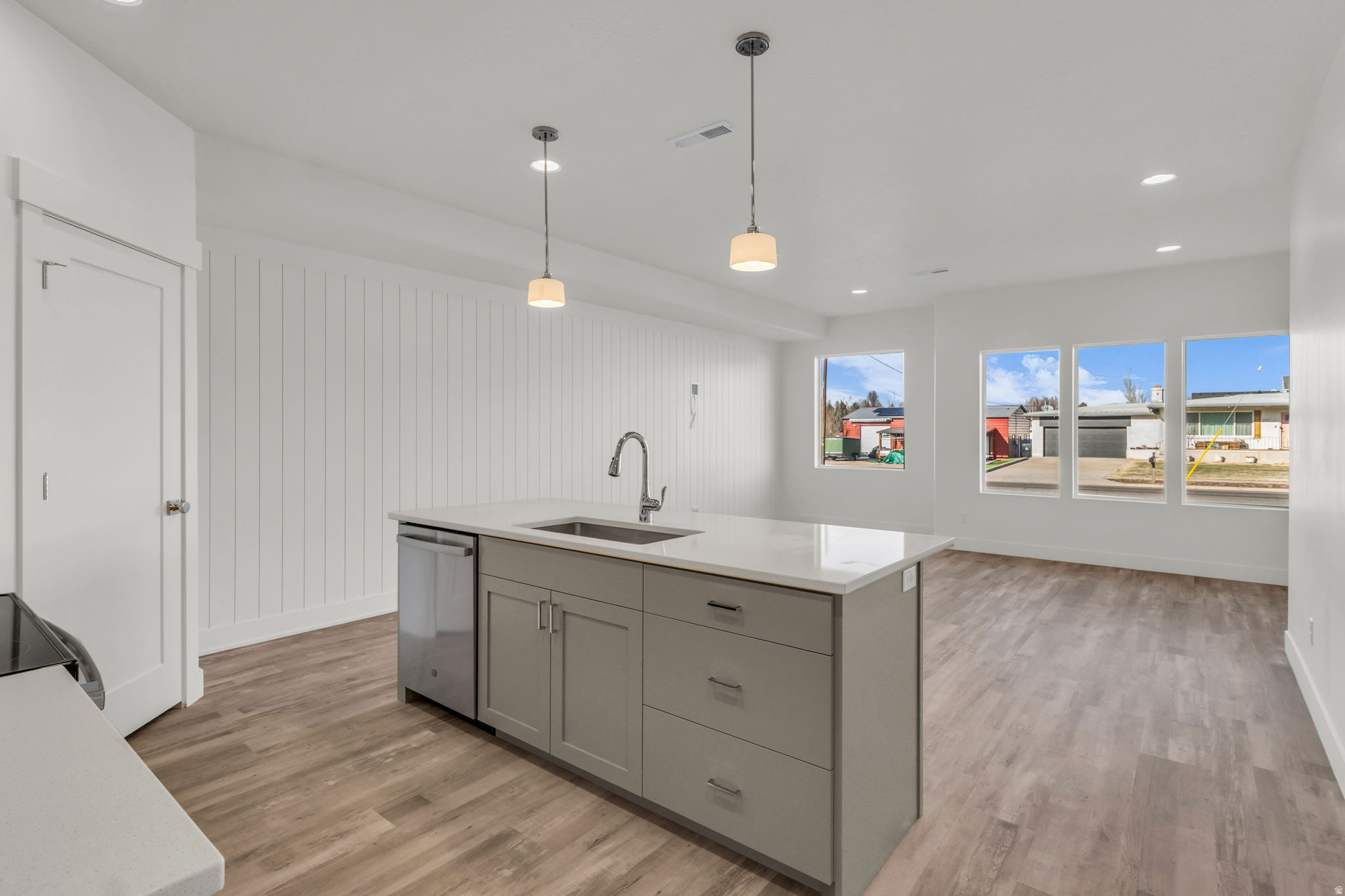 RC'S PARKWEST - Residential