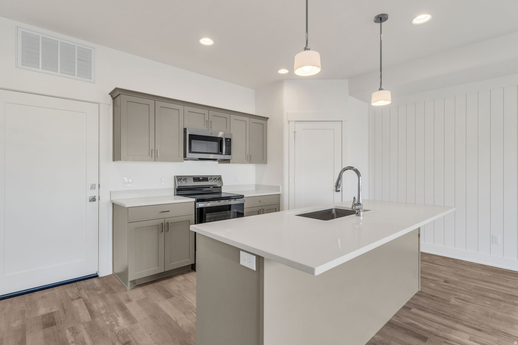 RC'S PARKWEST - Residential