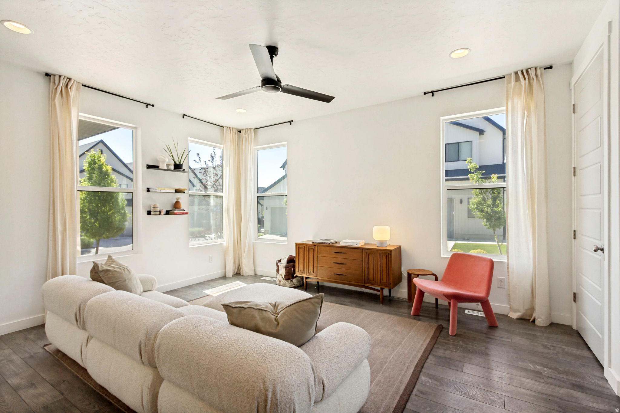 HOLBROOK FARMS - Residential