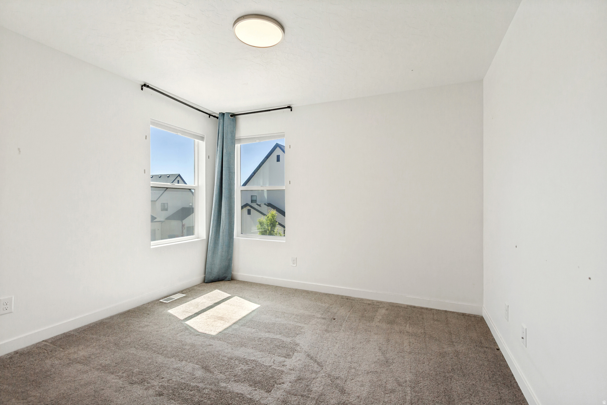 HOLBROOK FARMS - Residential