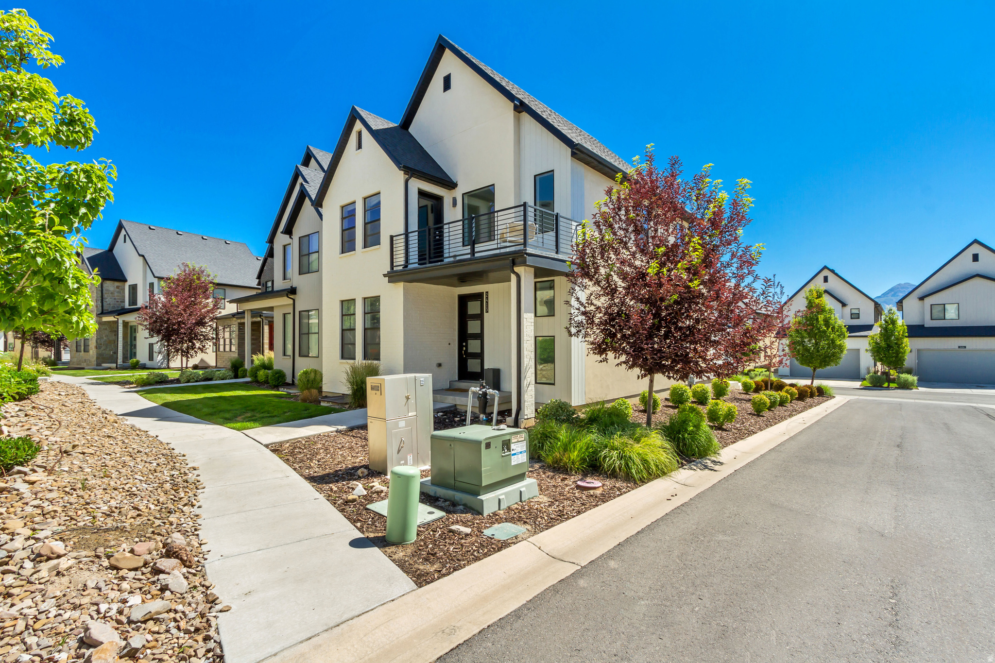 HOLBROOK FARMS - Residential