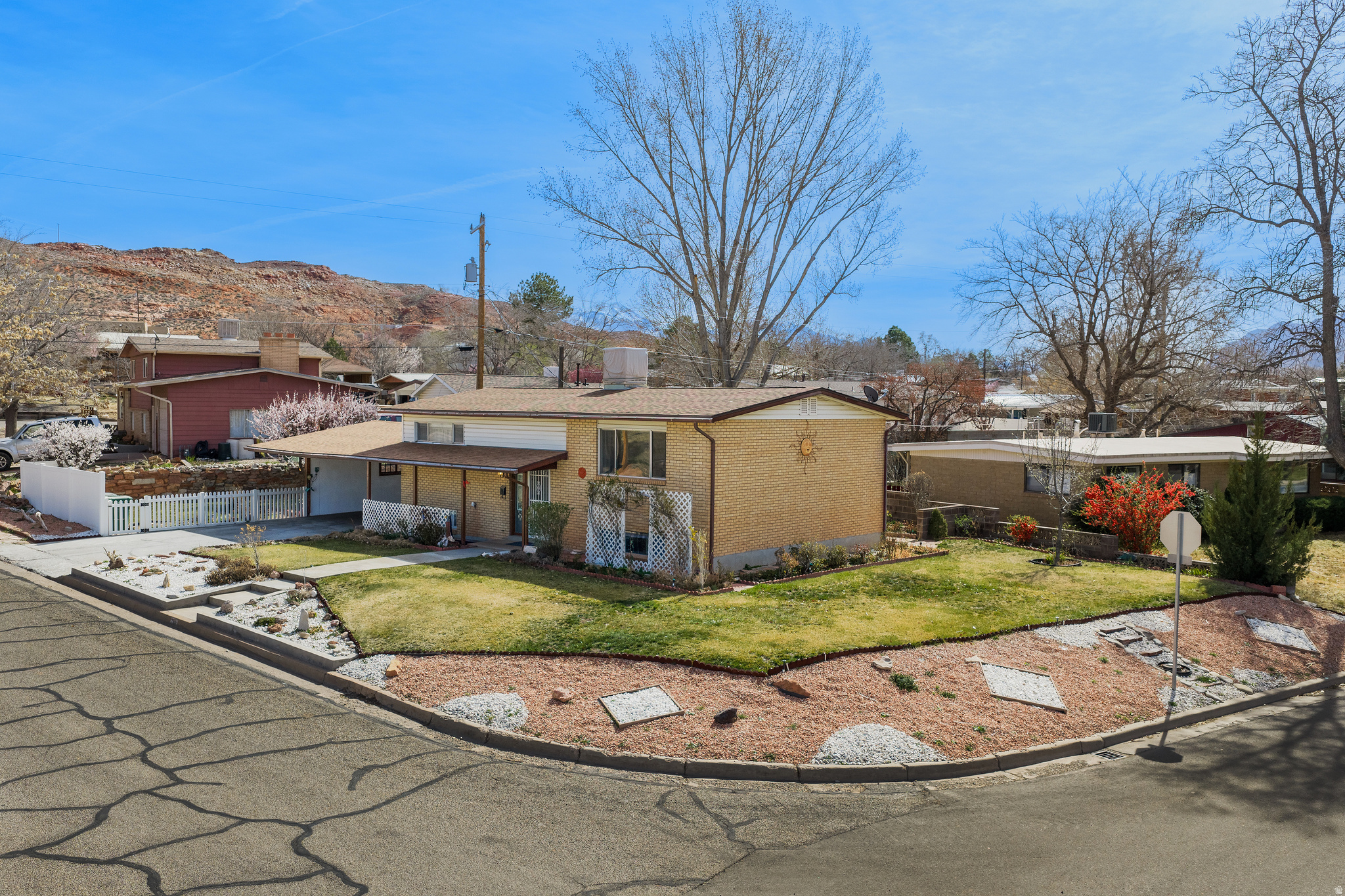 WALKER - Residential