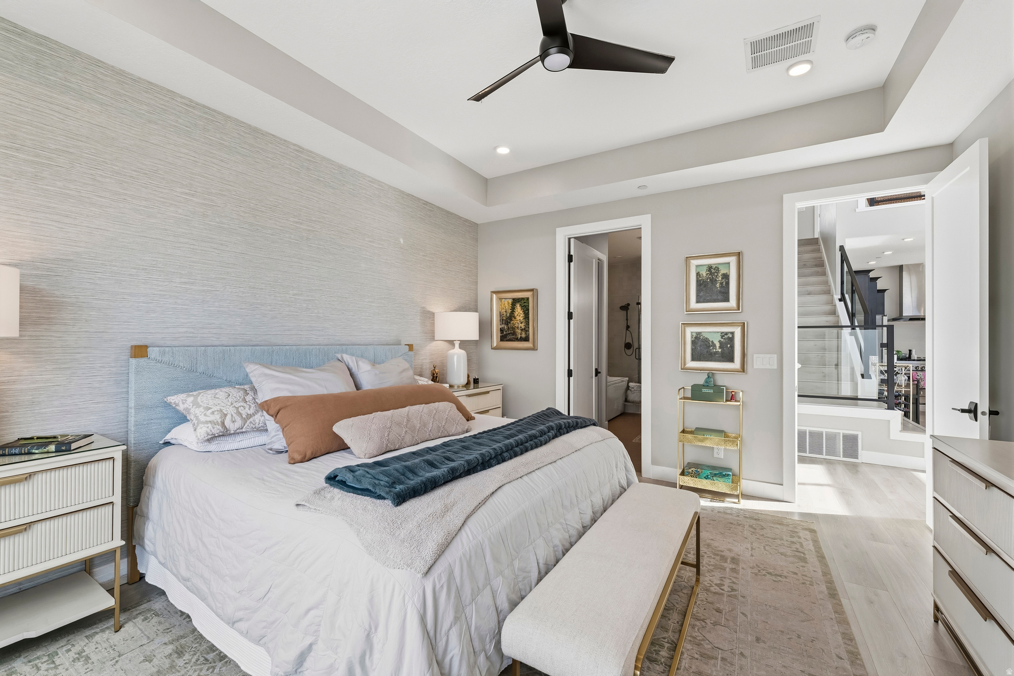 HOLLADAY HILLS - Residential