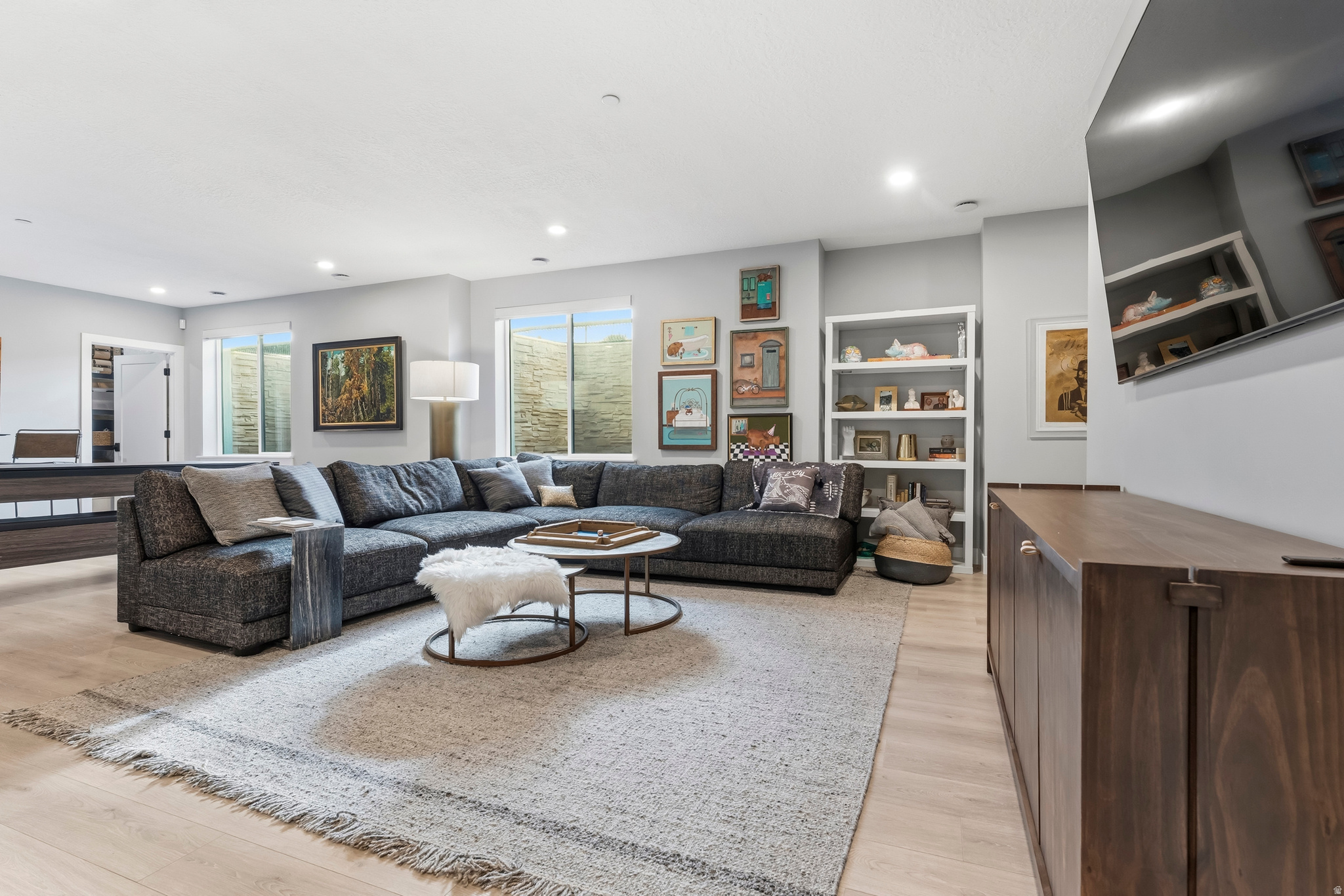 HOLLADAY HILLS - Residential