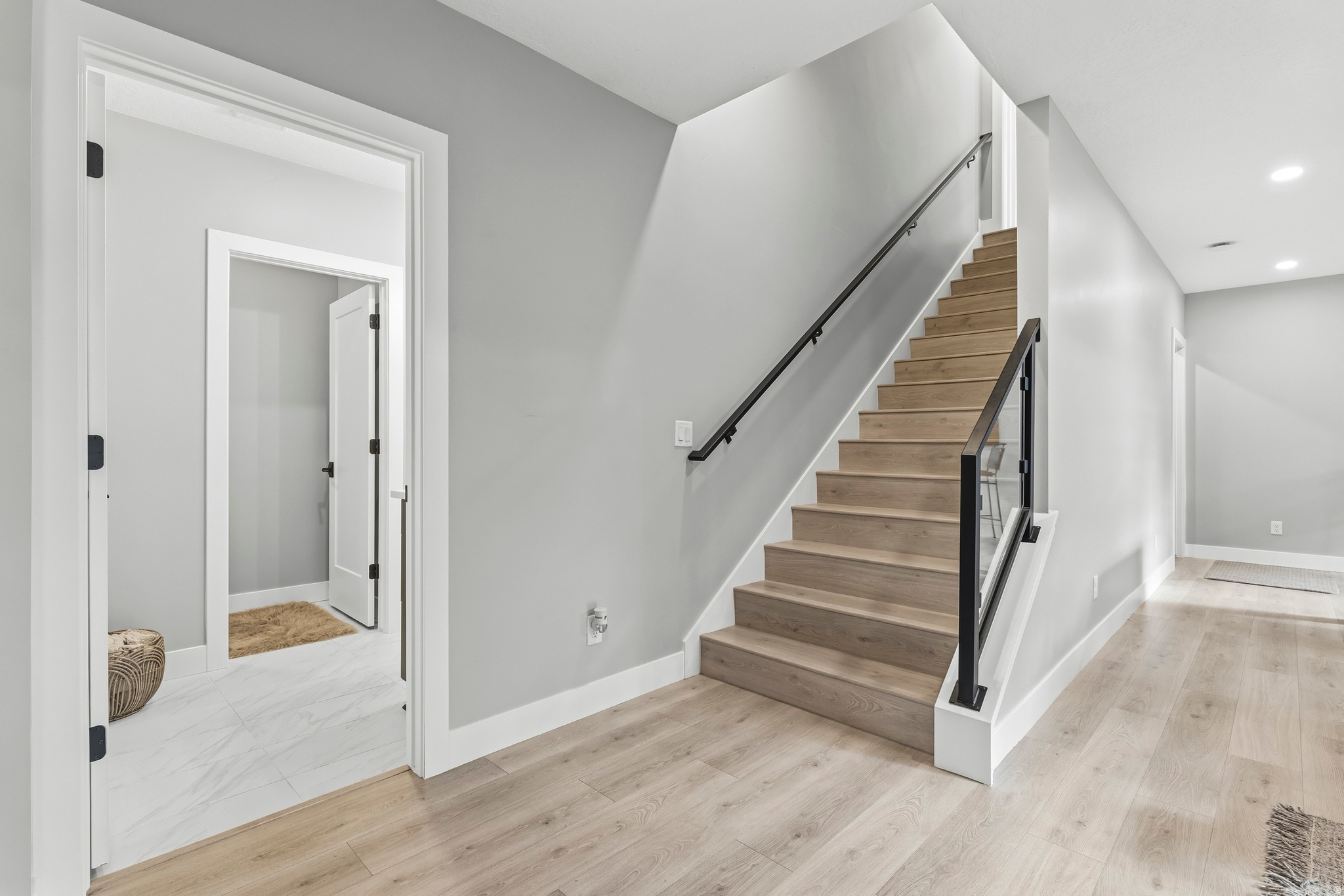 HOLLADAY HILLS - Residential