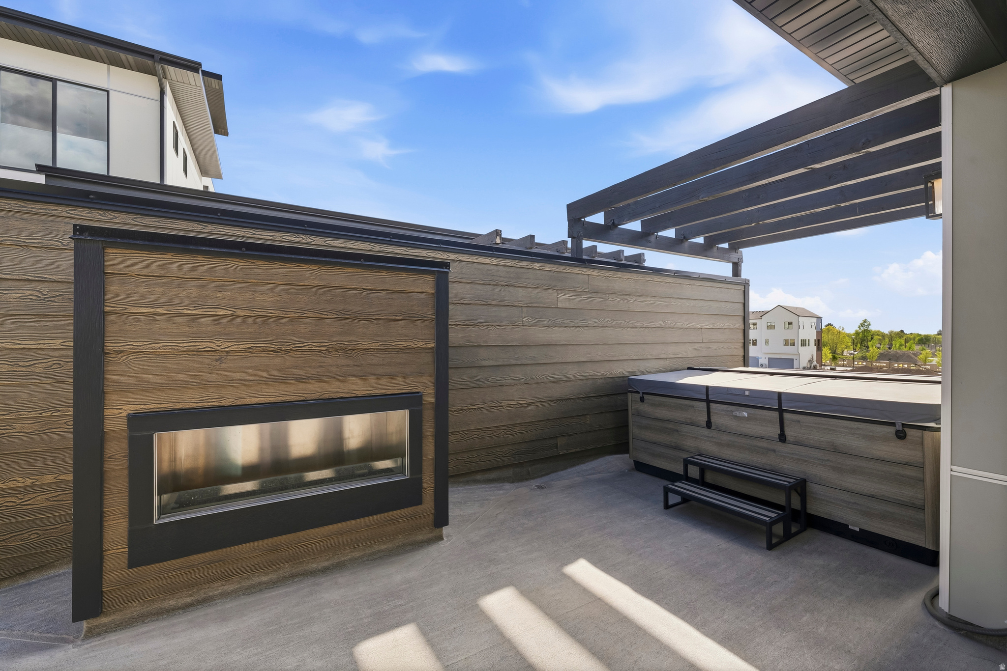 HOLLADAY HILLS - Residential
