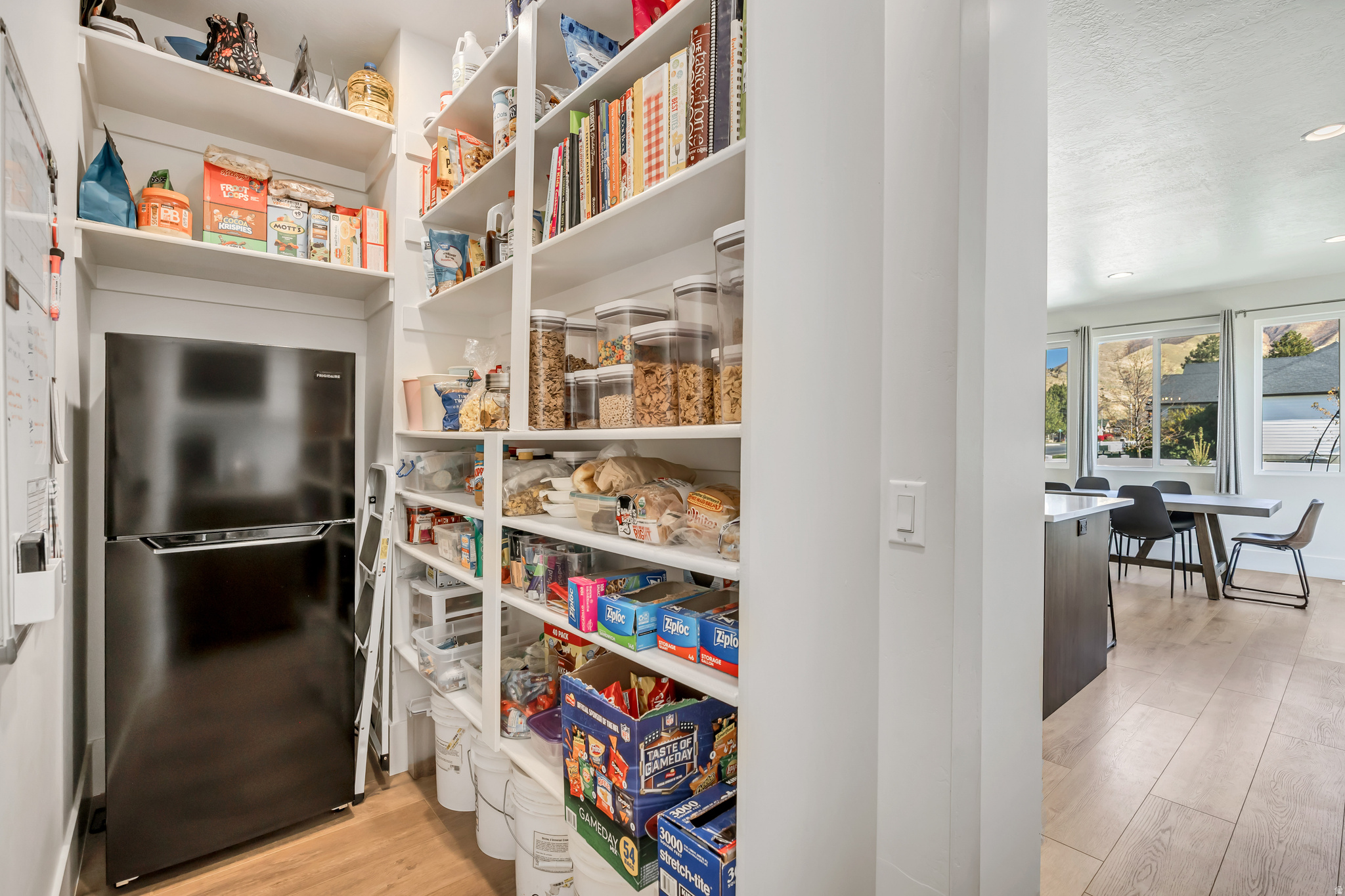 WILLOW POINTE - Residential