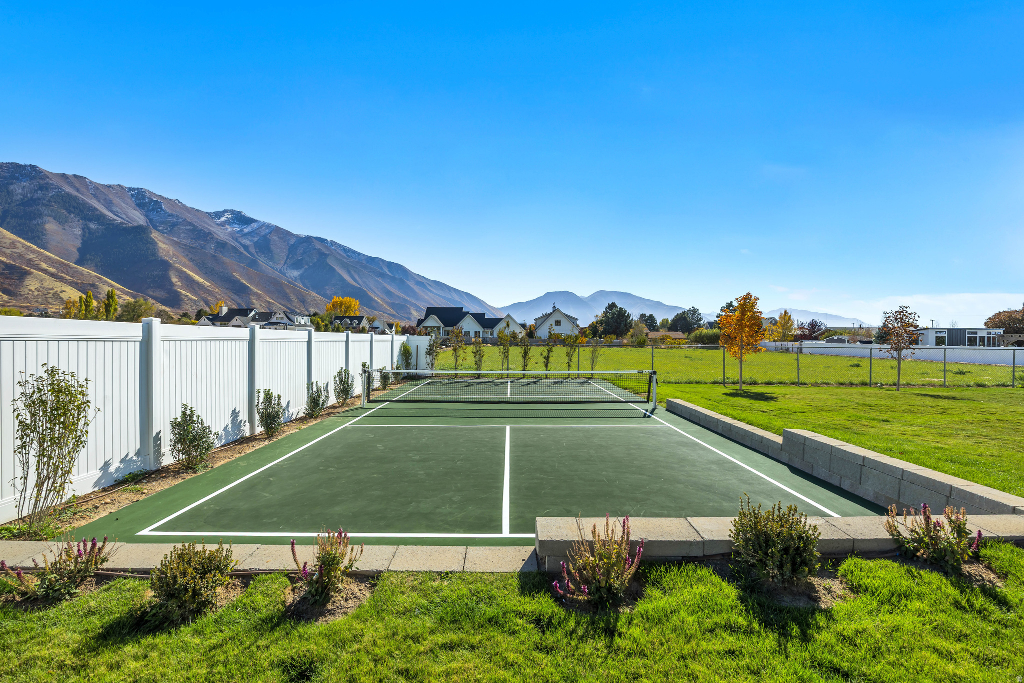 WILLOW POINTE - Residential